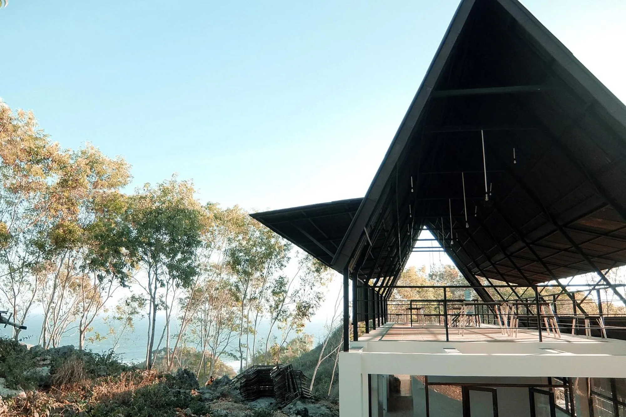 Restaurant/places to eat in Radika Paradise Villa & Cottage