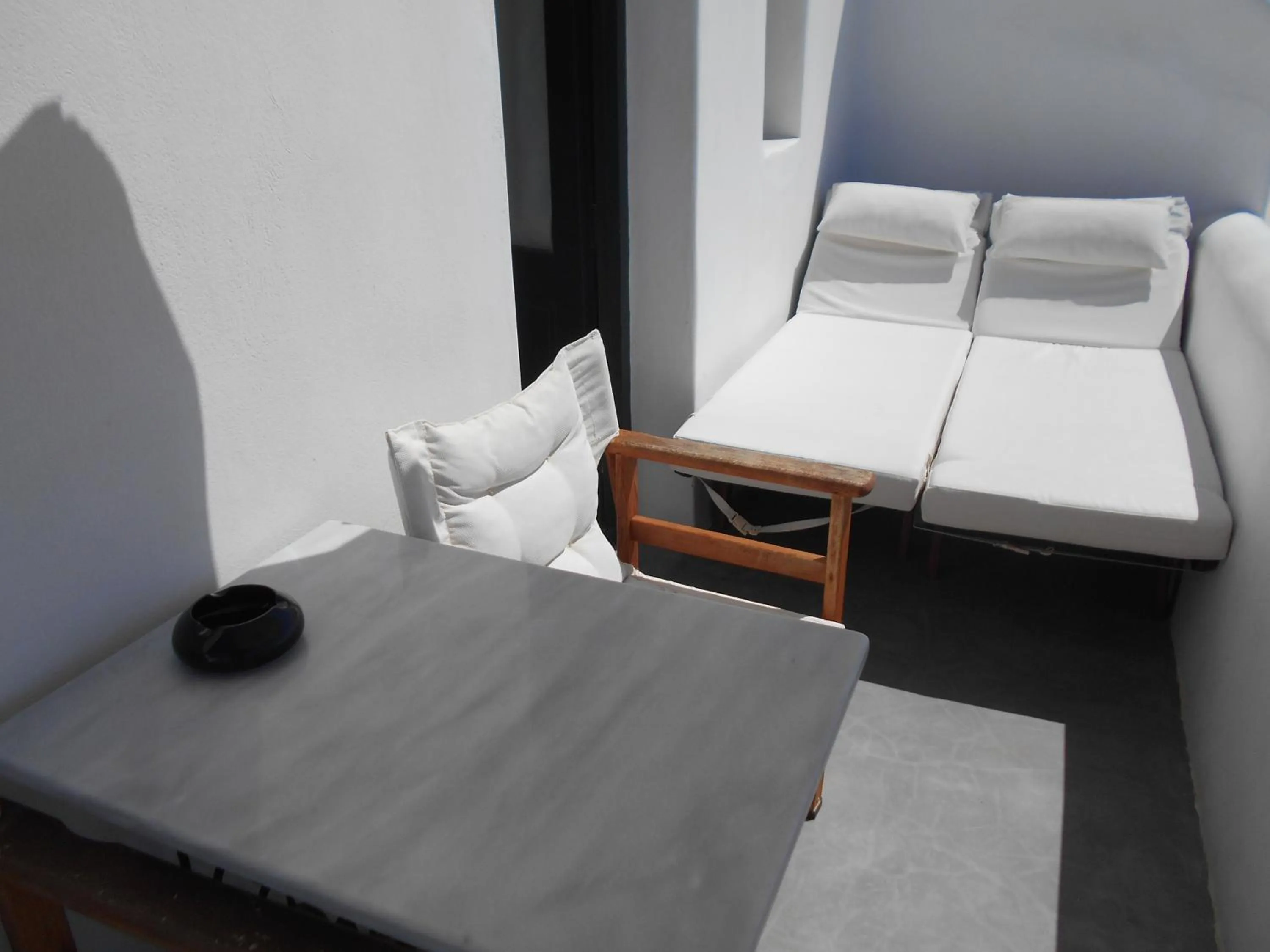 Balcony/Terrace, Bed in Rimida Villas