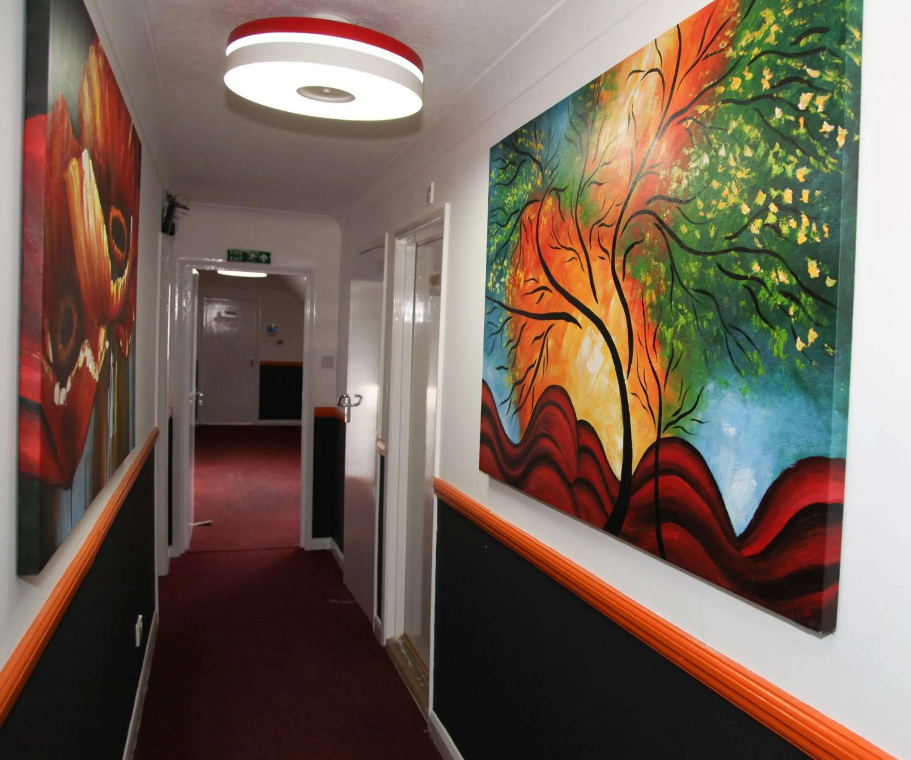 Decorative detail in Heathrow Inn Hotel