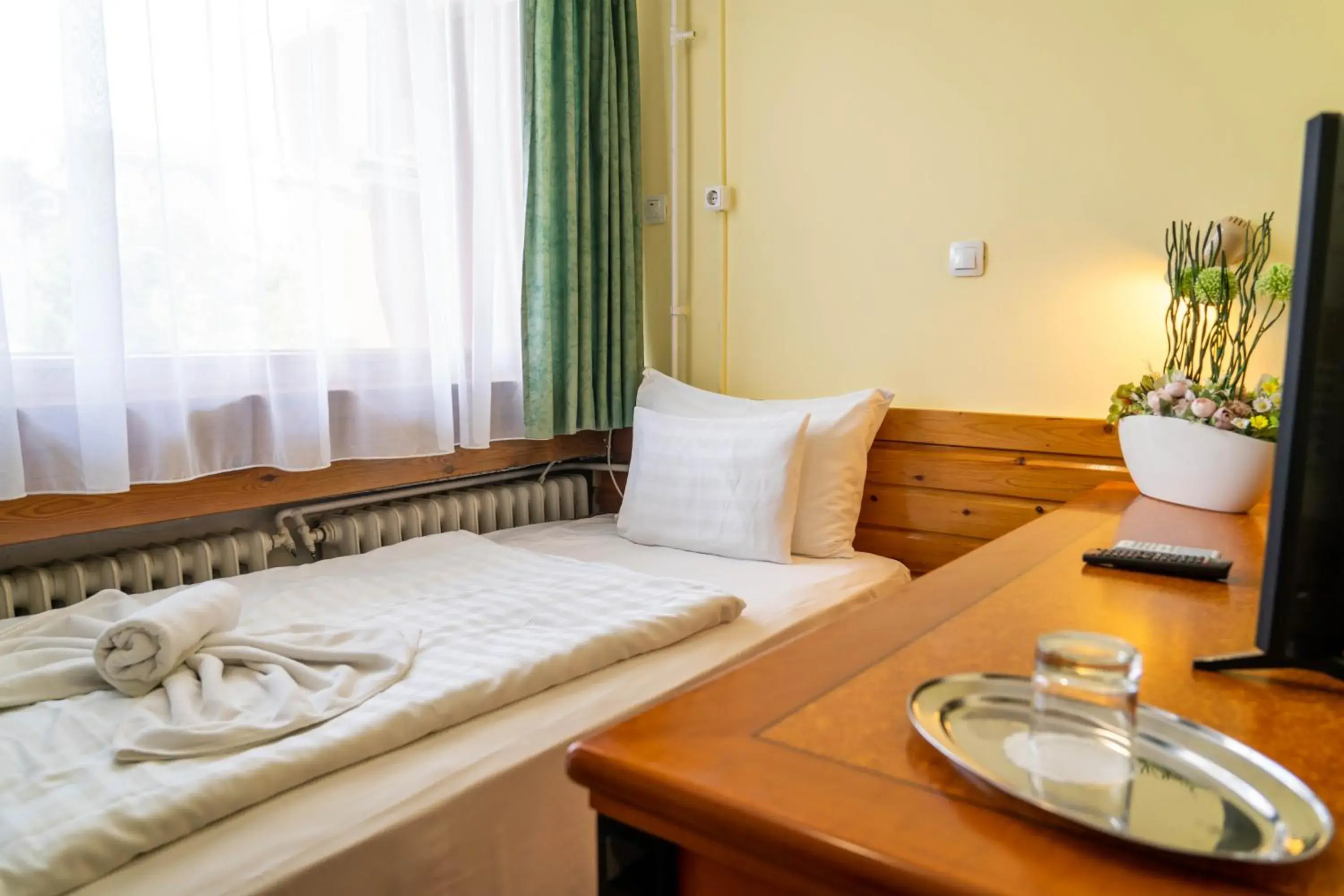 Standard Single Room - single occupancy in Majerik Hotel Standard Single Room - single occupancy in Majerik Hotel