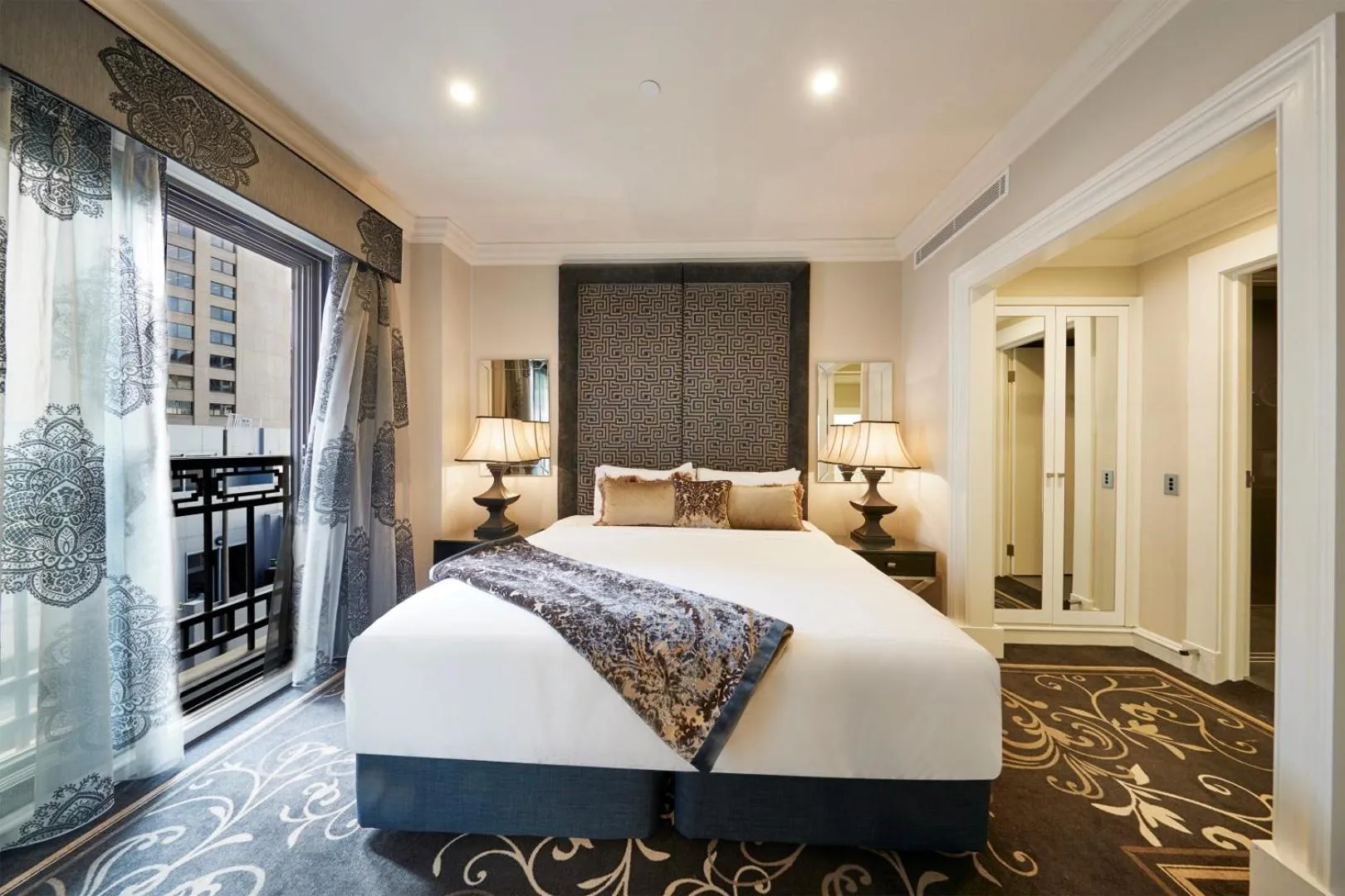Photo of the whole room, Bed in The Sebel Melbourne Flinders Lane