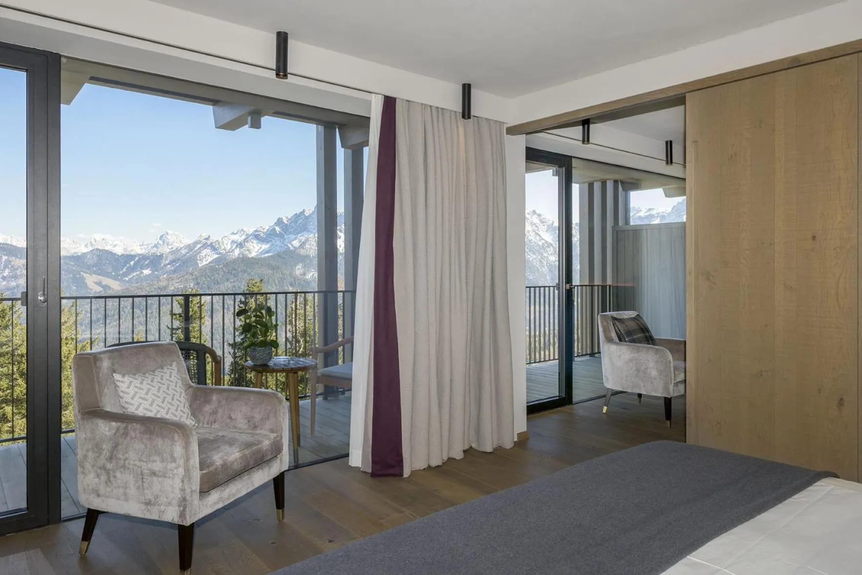 Mountain view, Bed in Hotel Olangerhof