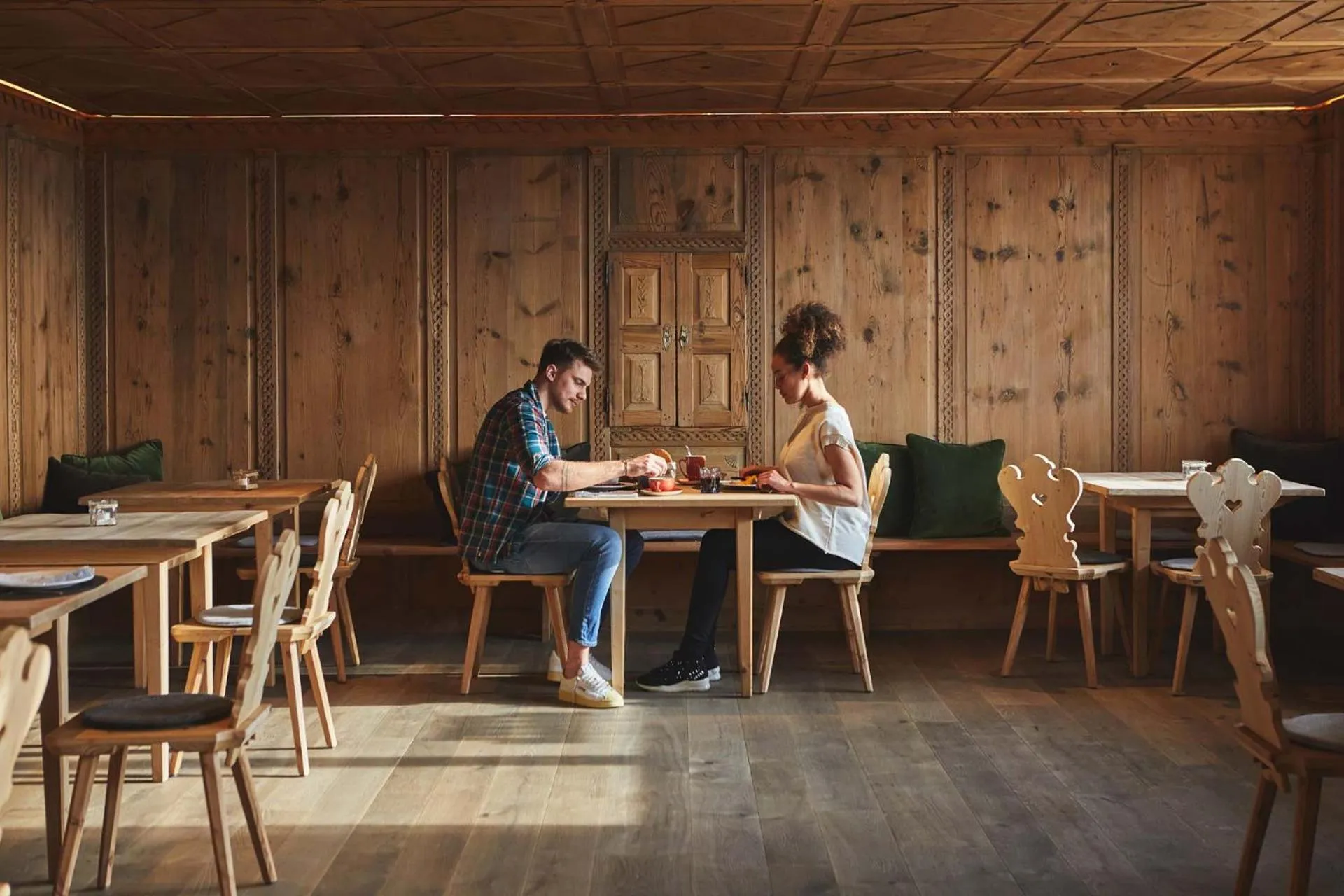 Restaurant/places to eat in Hotel Olangerhof