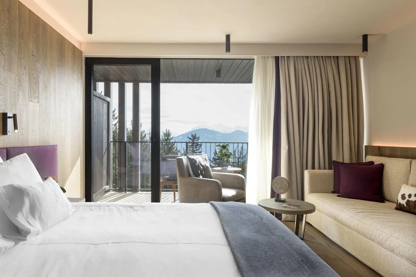 View (from property/room), Bed in Hotel Olangerhof