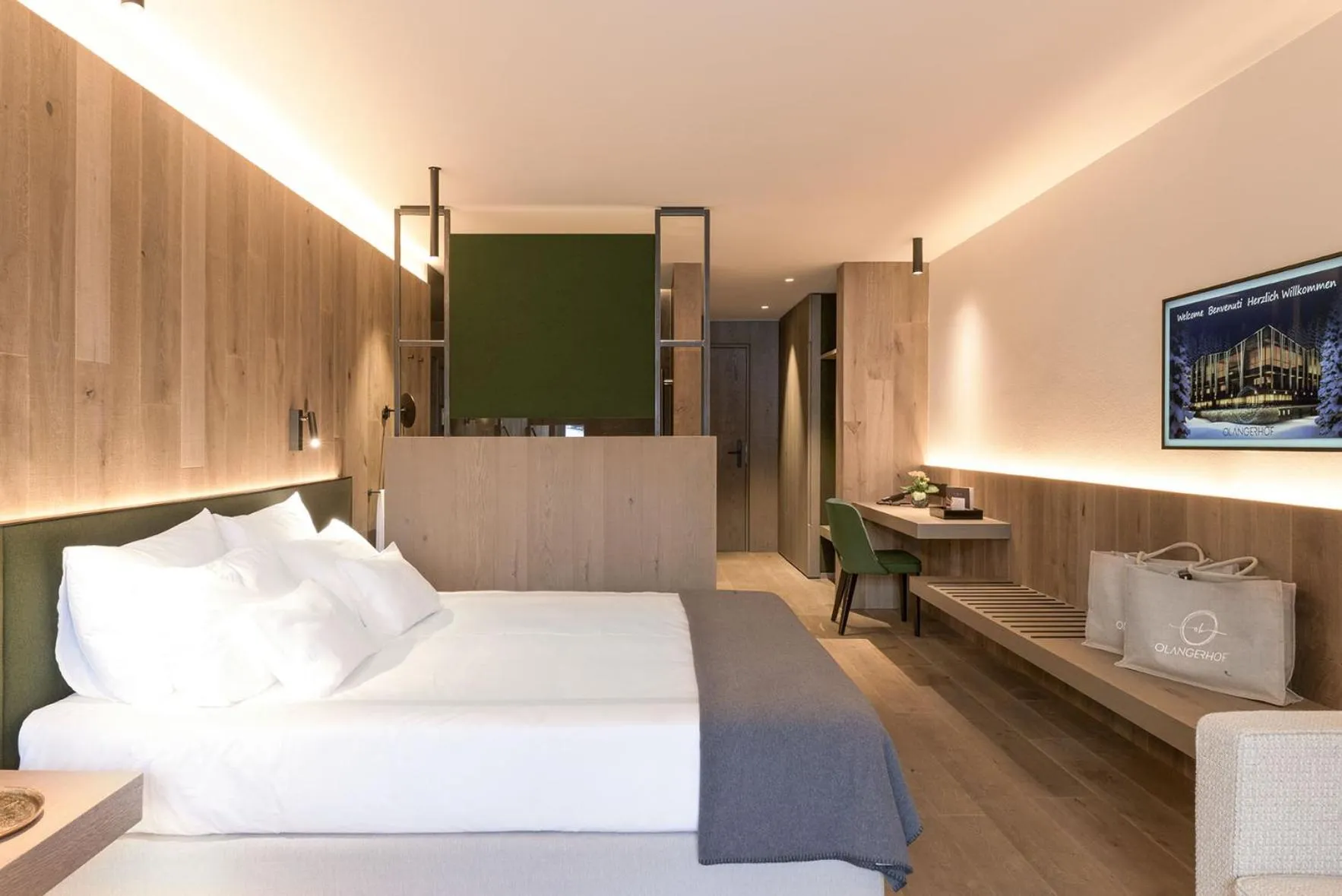 Bedroom, Bed in Hotel Olangerhof