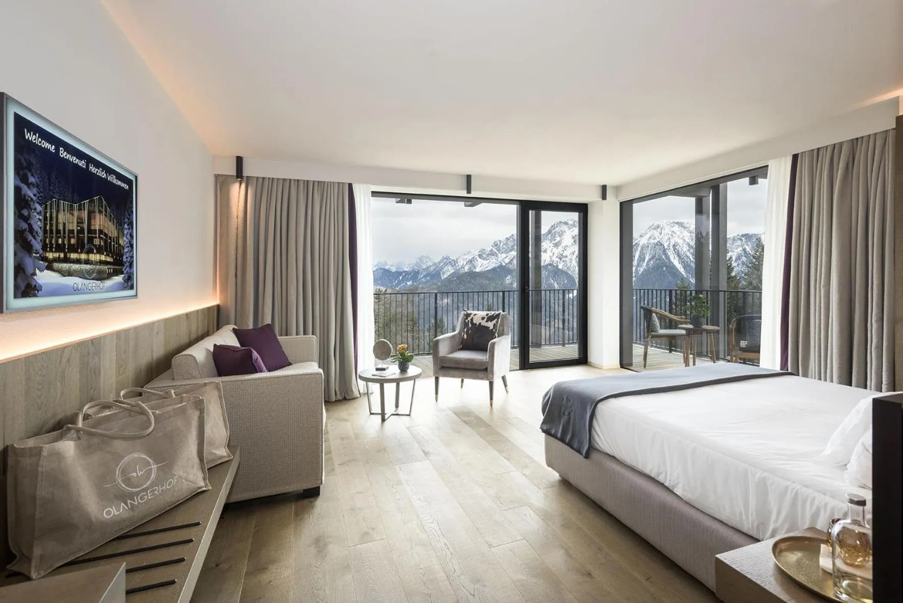 View (from property/room), Bed in Hotel Olangerhof