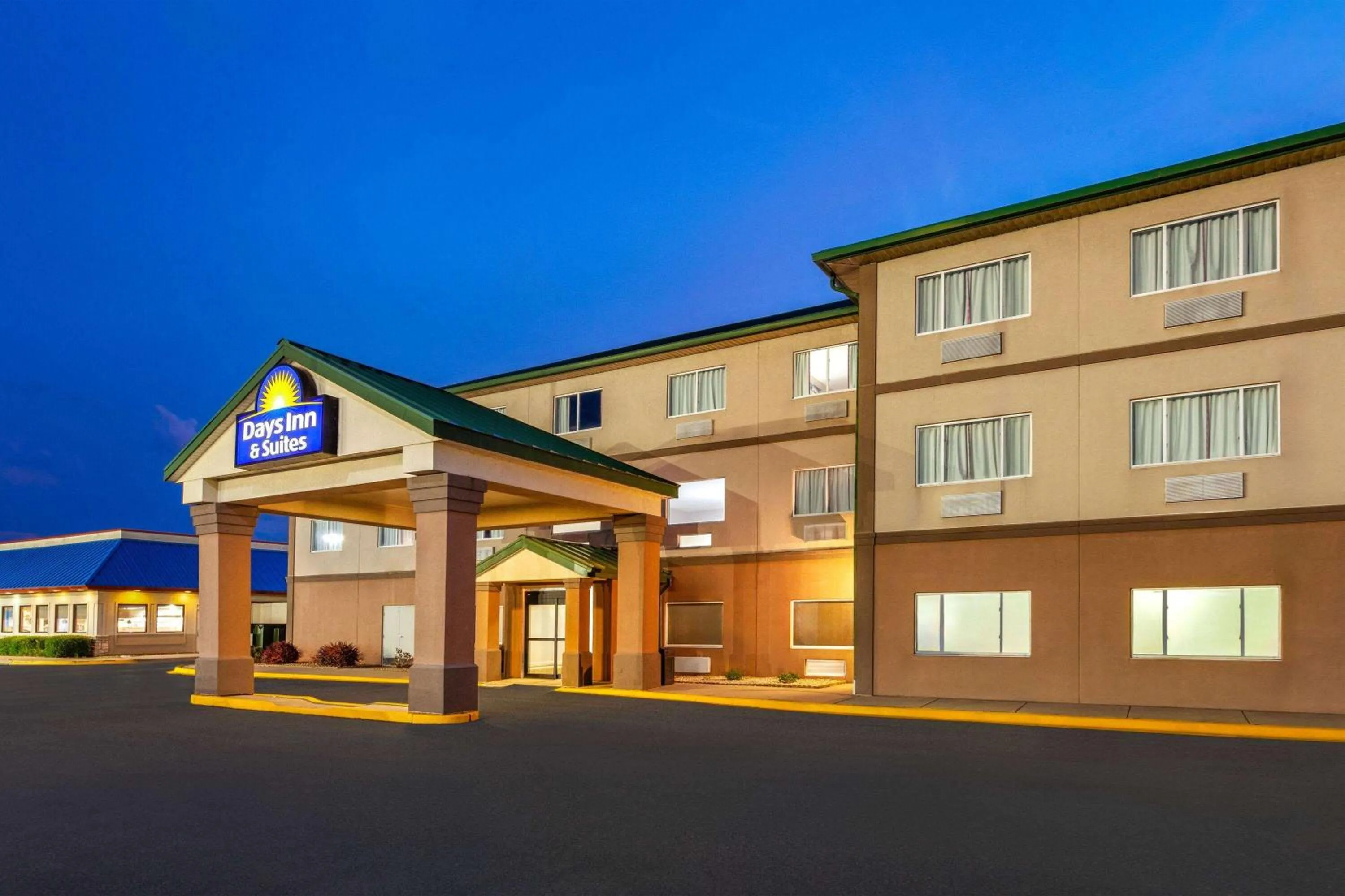Property building in Days Inn & Suites by Wyndham Morris I-80