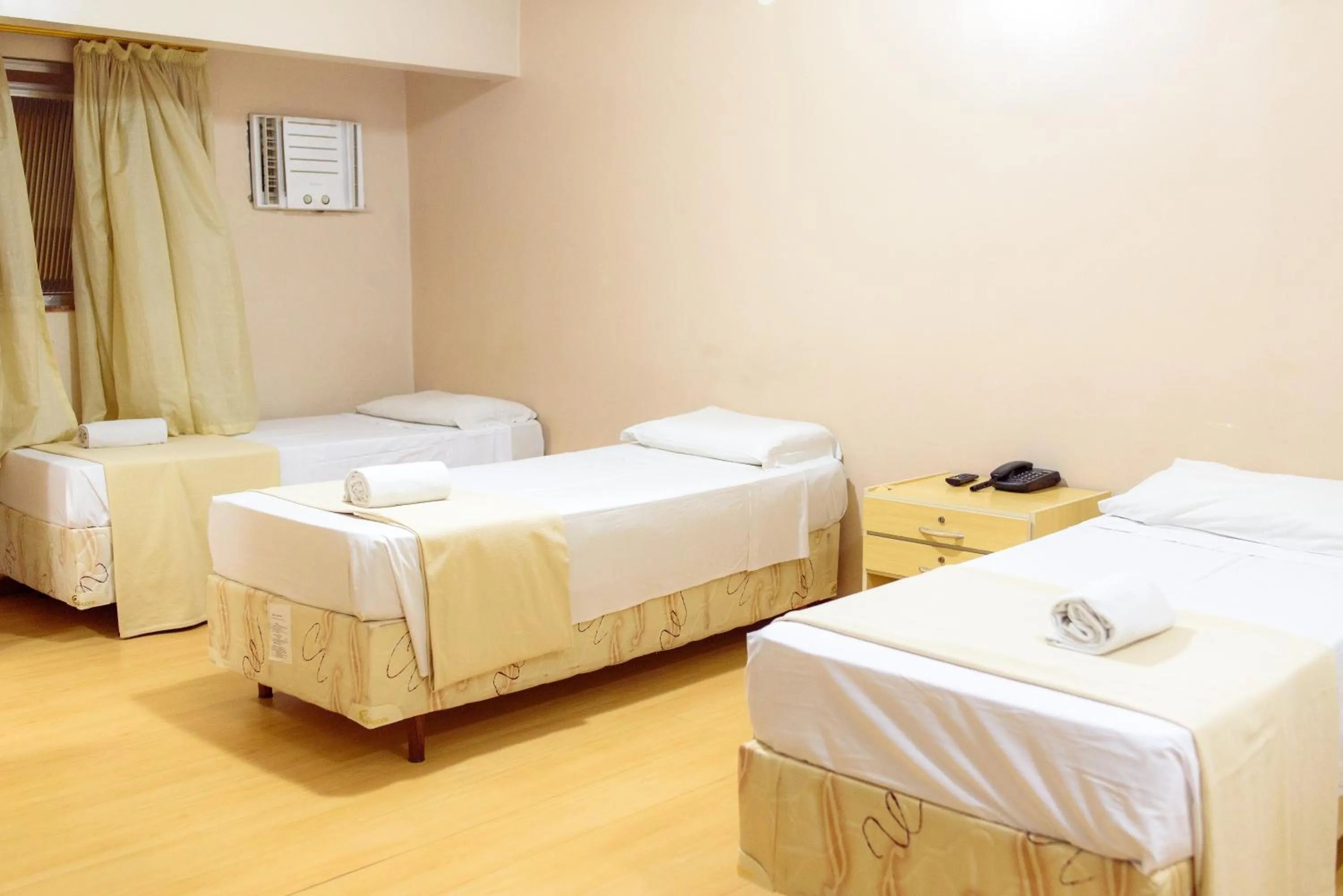 Bedroom, Bed in Pompeu Rio Hotel