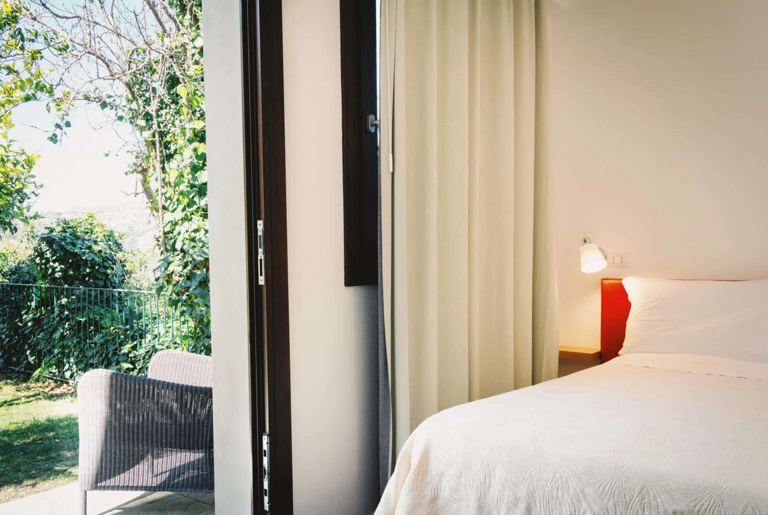 Photo of the whole room, Bed in Giardino Sul Duomo