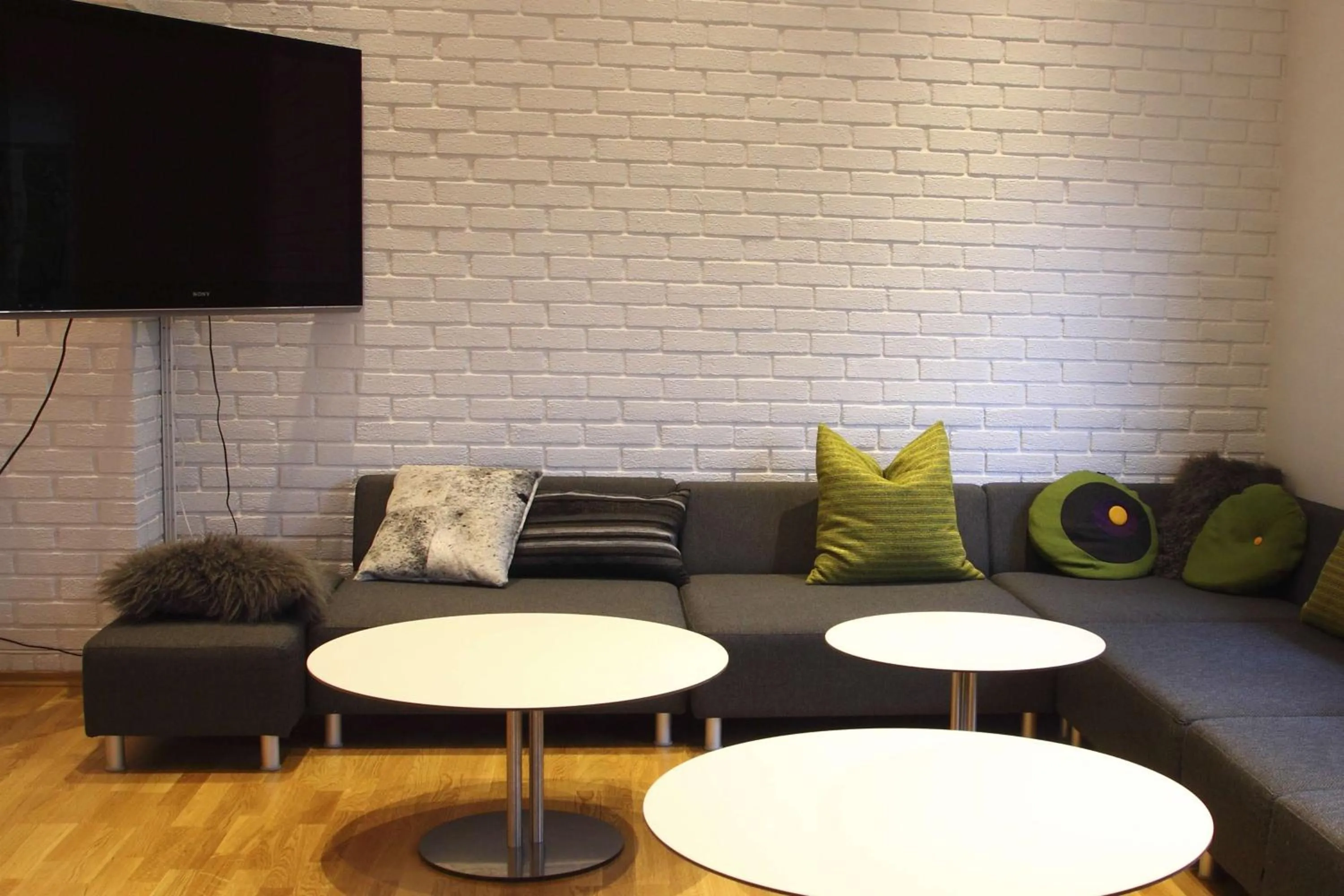 Communal lounge/ TV room in Olympiatoppen Sportshotel - Scandic Partner