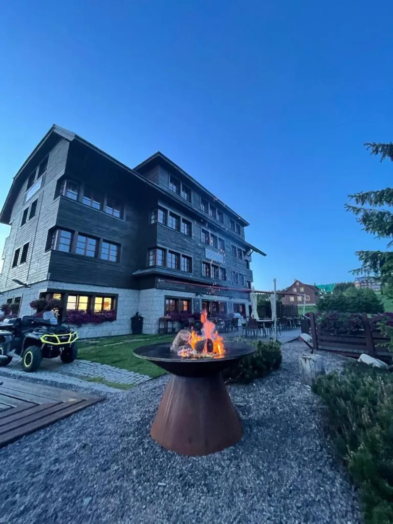 BBQ facilities in Hotel Oddech