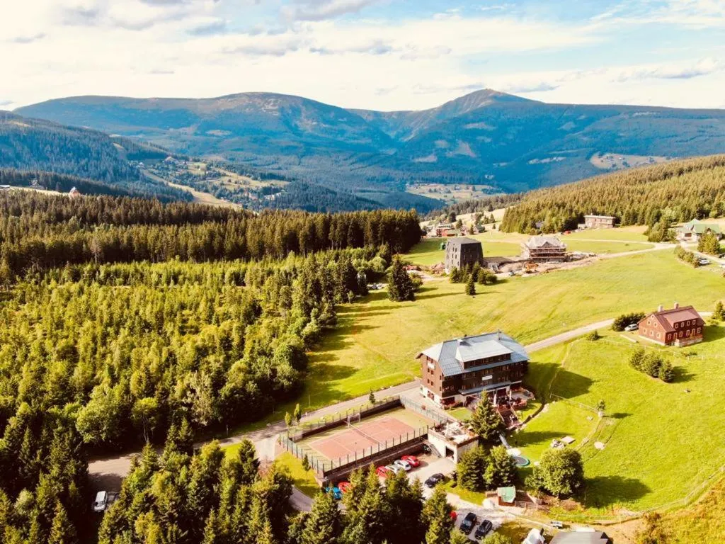 Property building in Hotel Oddech