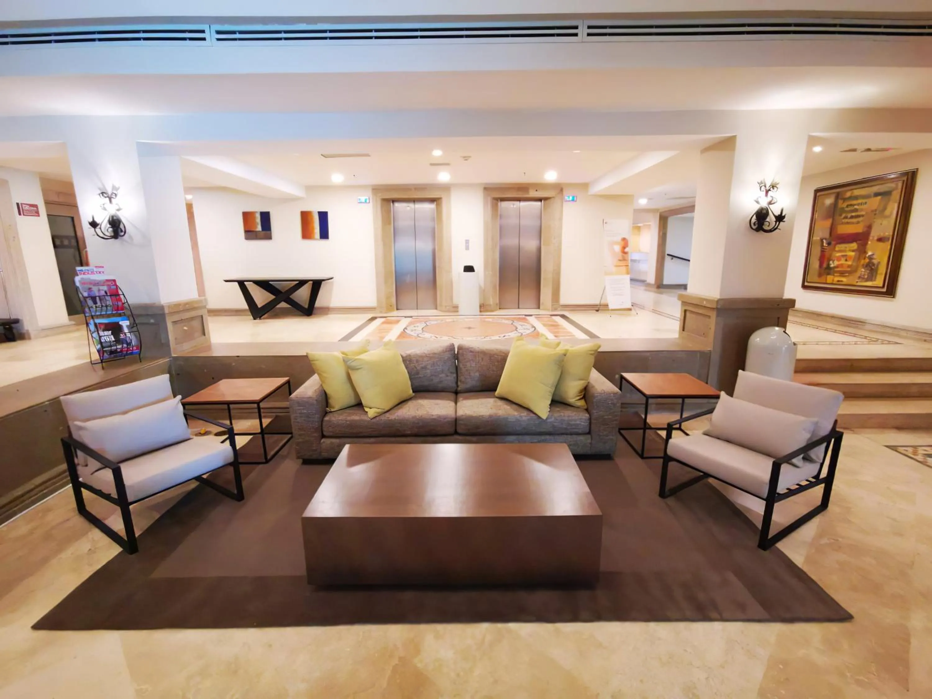 Property building in Holiday Inn Reynosa Zona Dorada by IHG