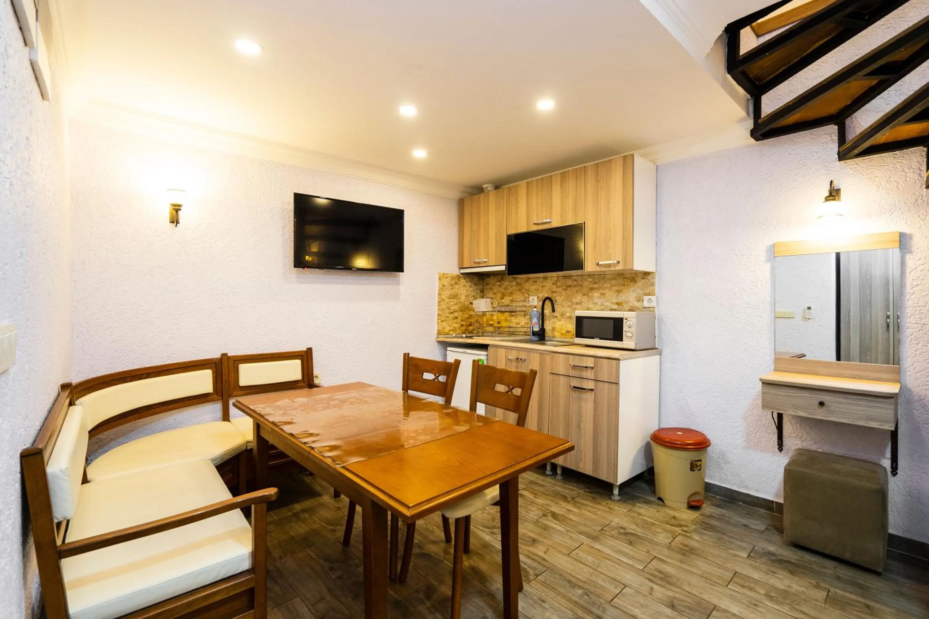 TV and multimedia in Harbour Suites Old City