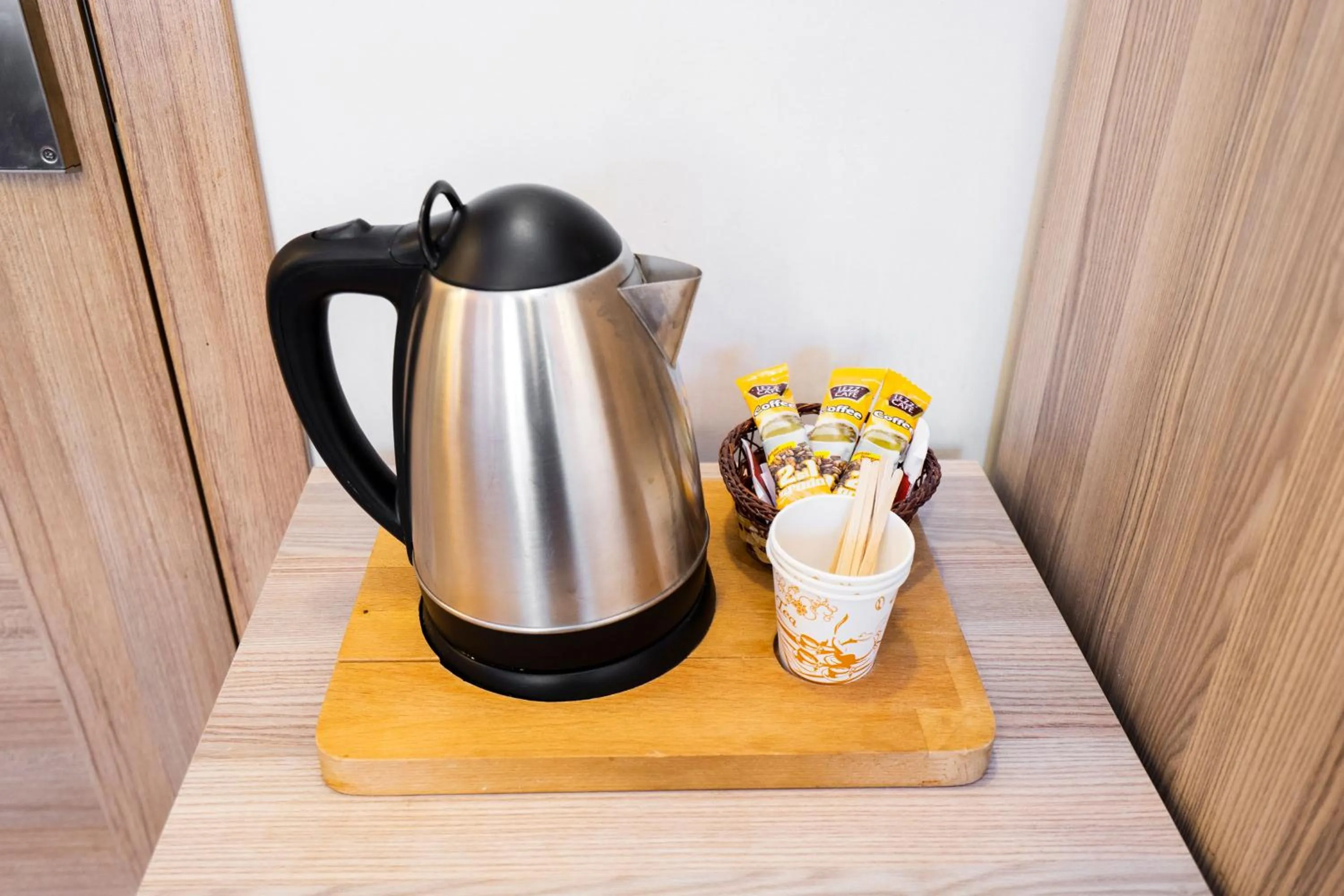 Drinks in Harbour Suites Old City