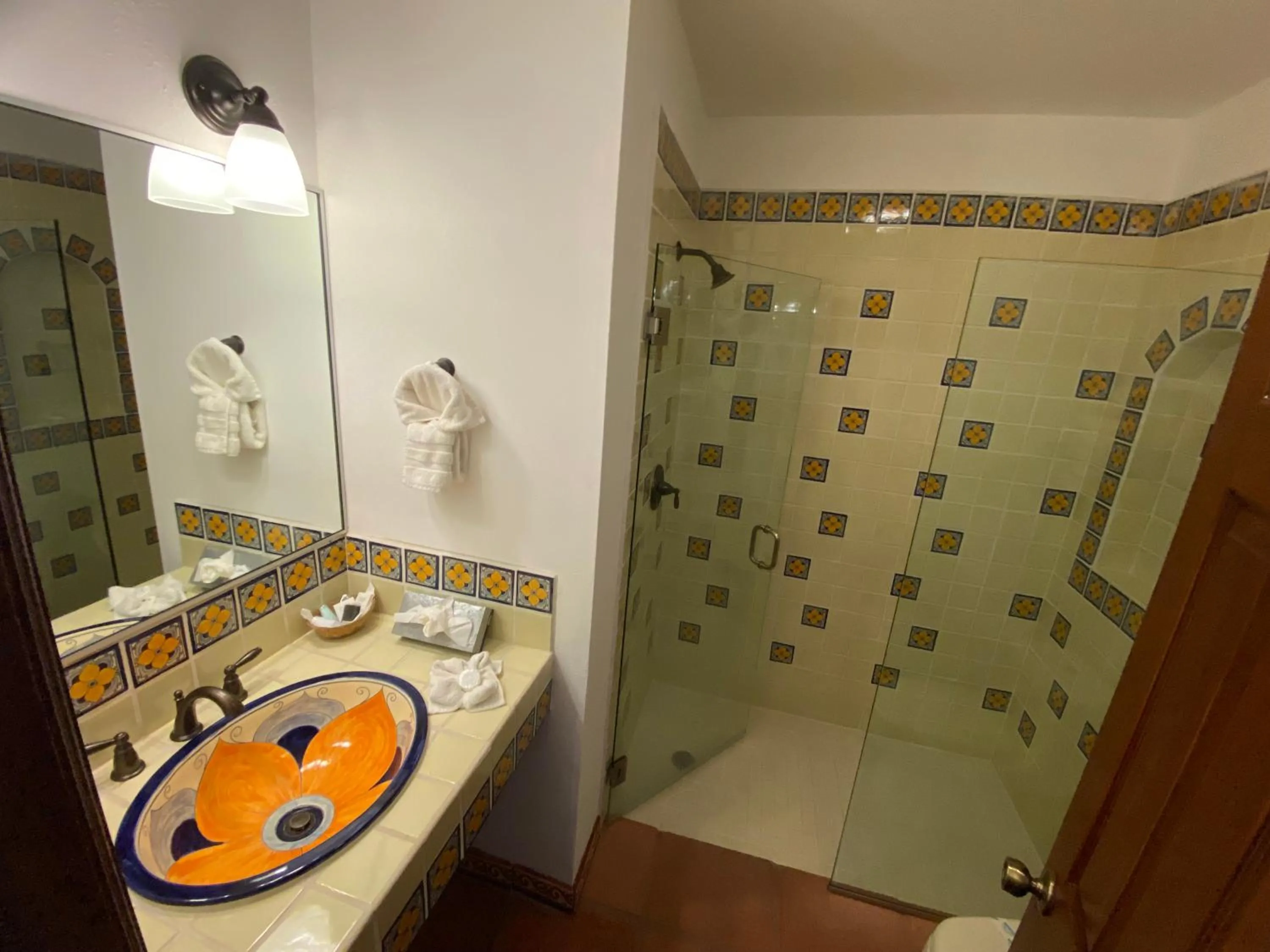 Shower in Hacienda Bajamar