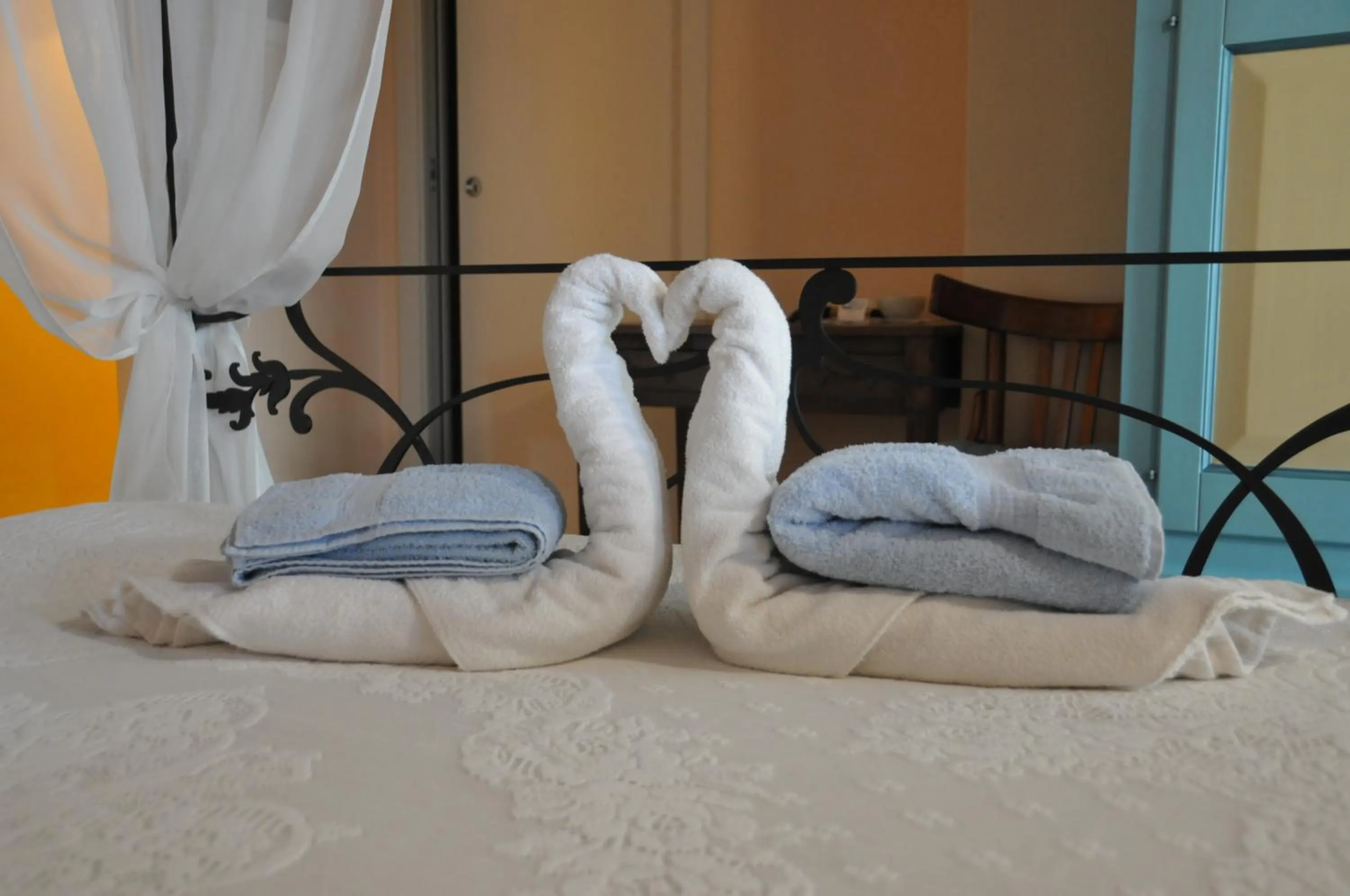 Decorative detail, Bed in Agriturismo Marco