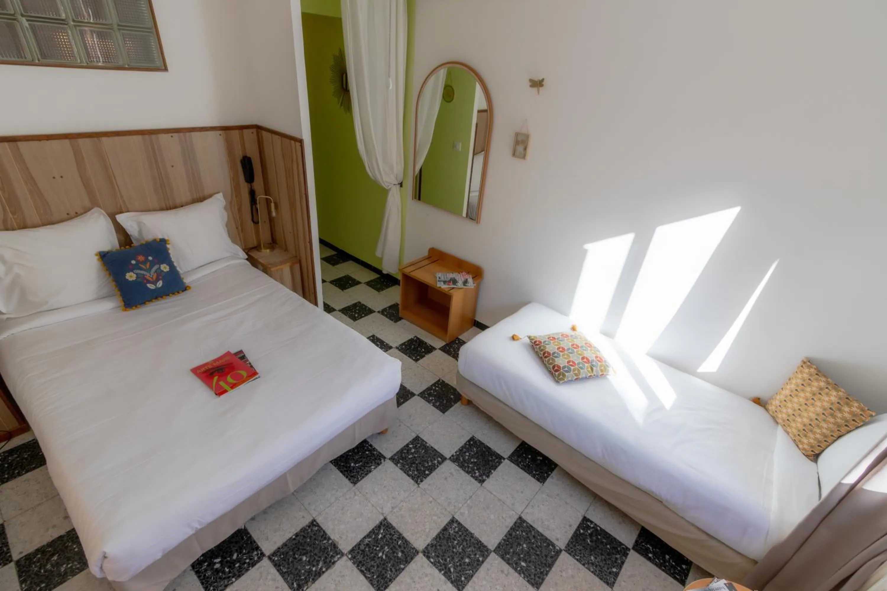 Bed in Hôtel Restaurant Sole e Monte