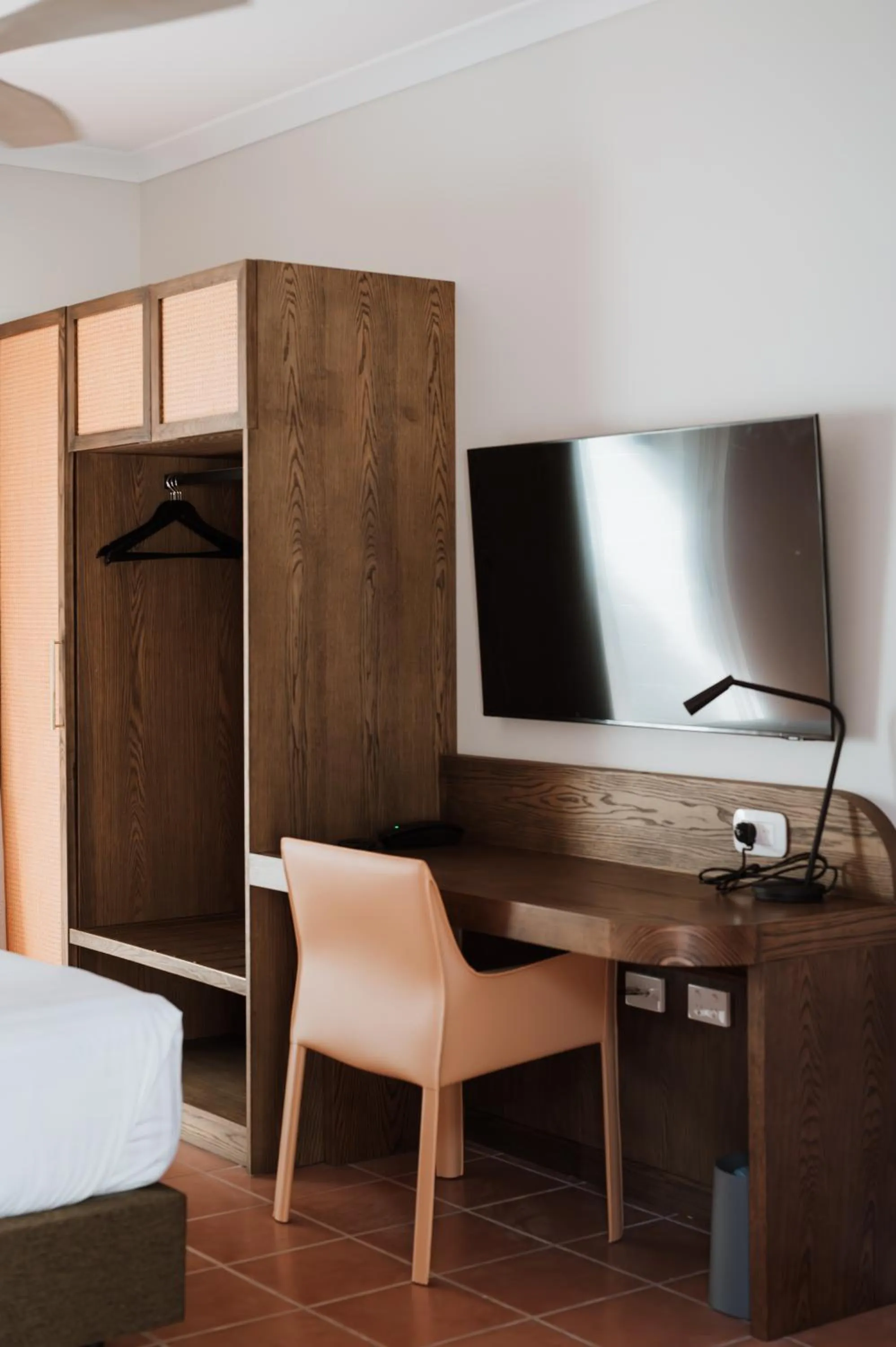 TV and multimedia in The Continental Hotel