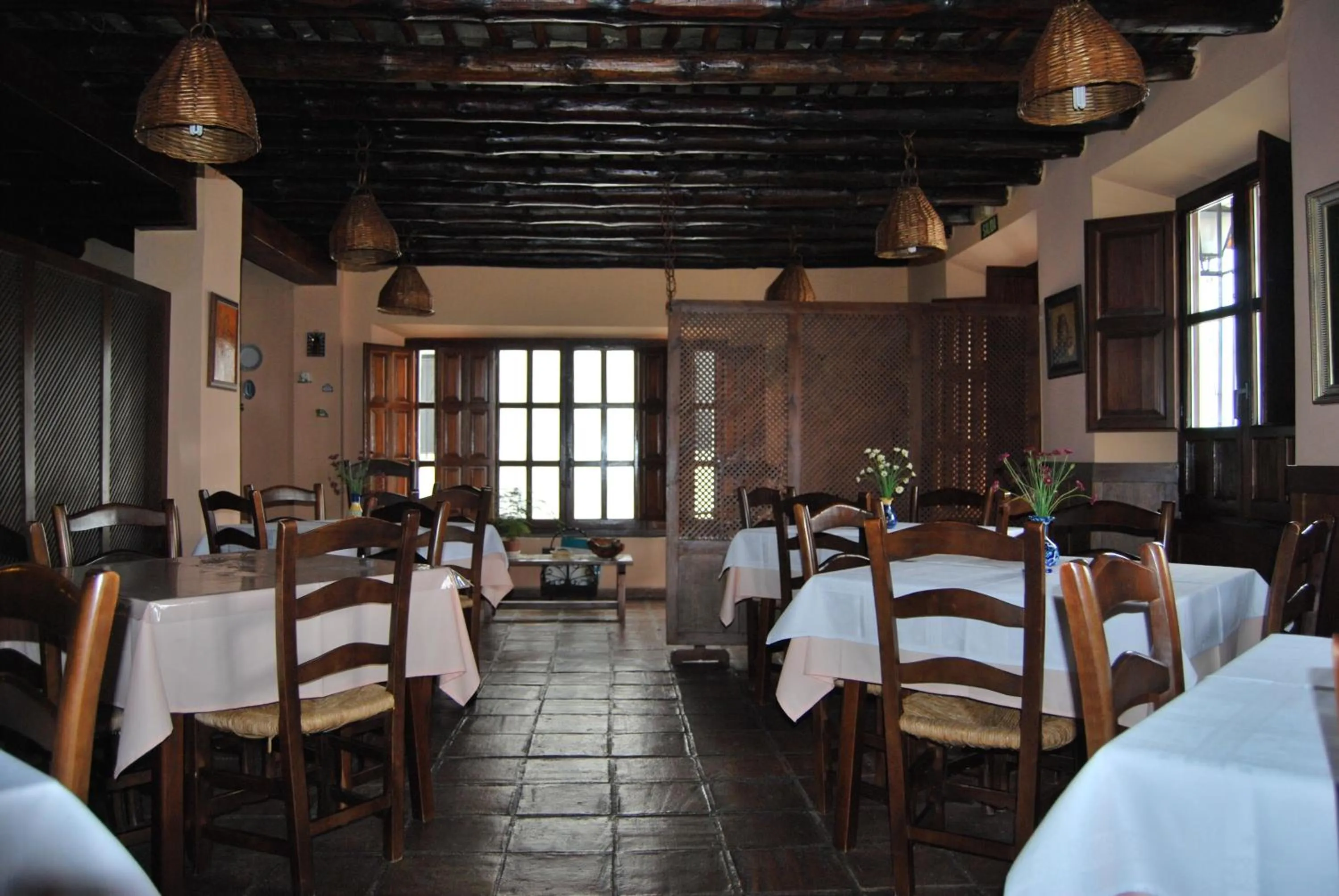 Restaurant/places to eat in Hotel Rural San Roque