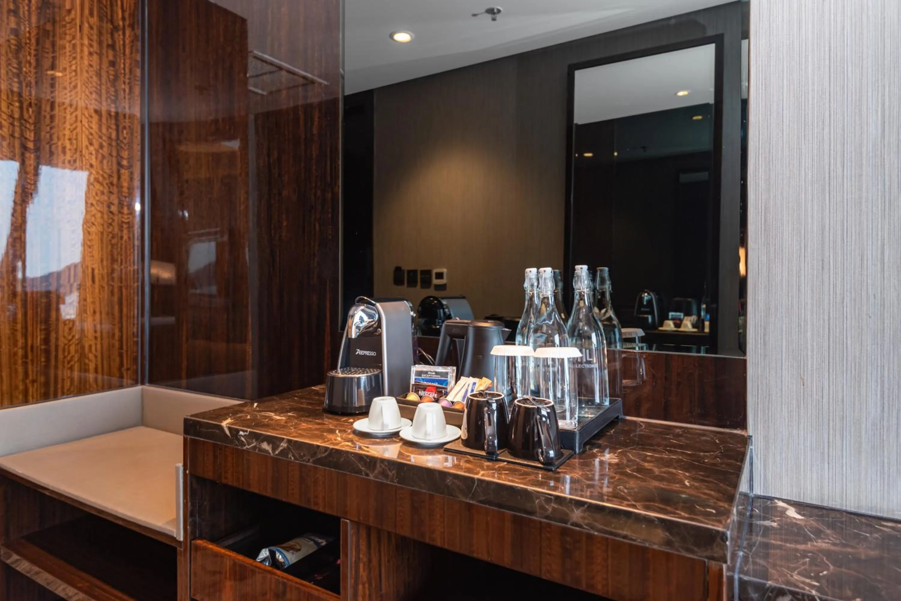 Coffee/tea facilities in JHL Solitaire Gading Serpong