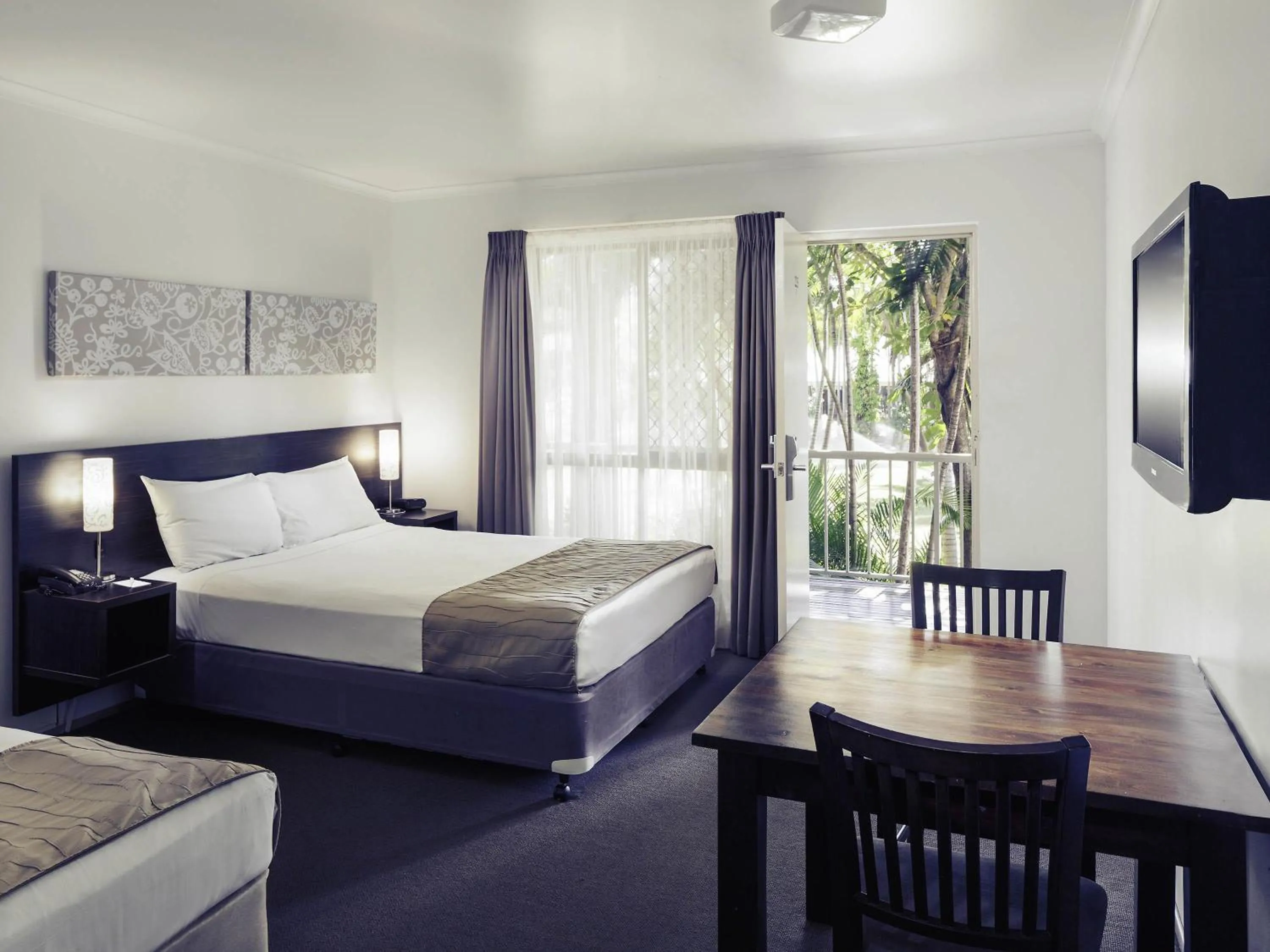Bedroom, Bed in Mercure Townsville