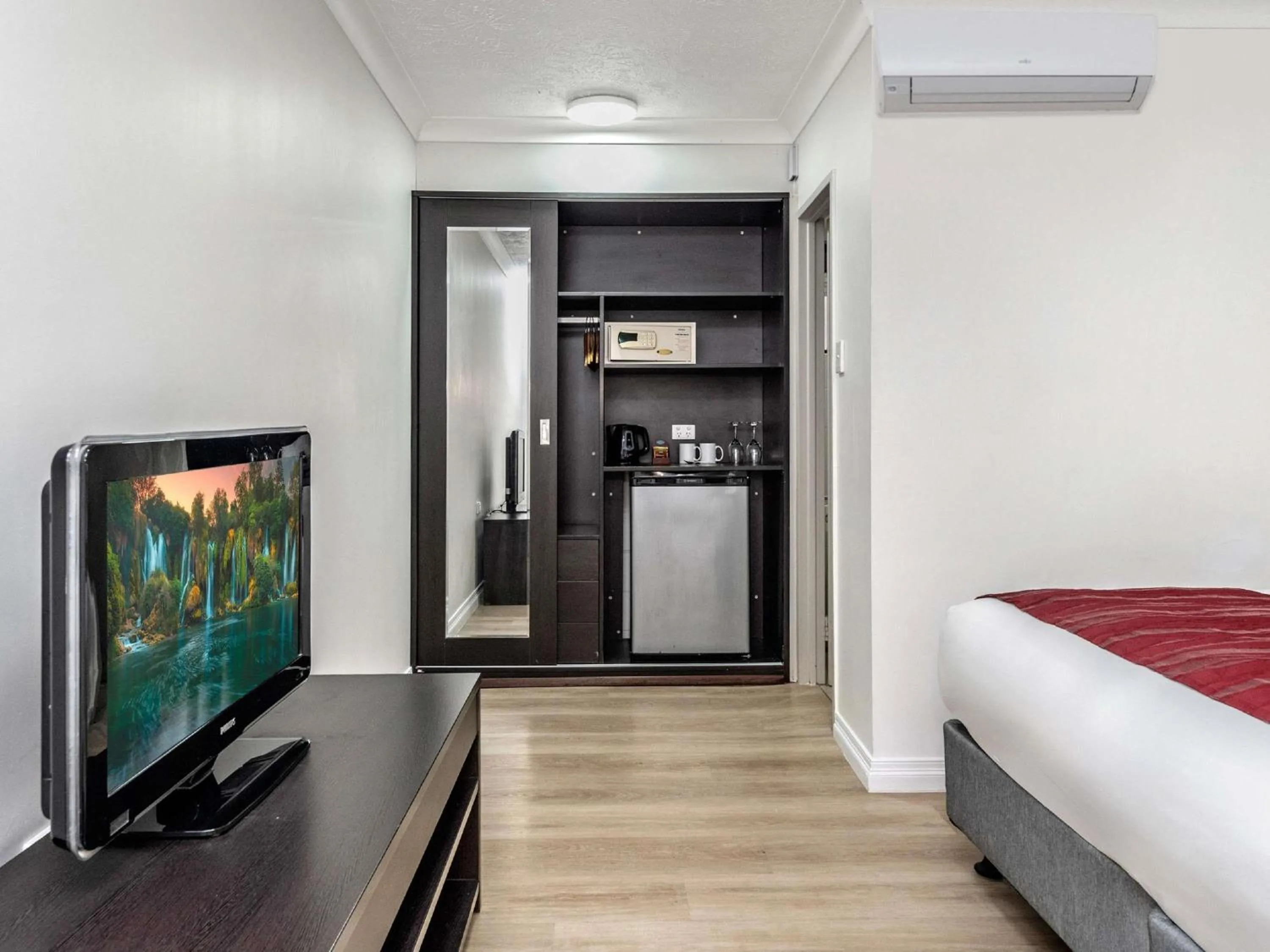 Bedroom, Bed in Mercure Townsville