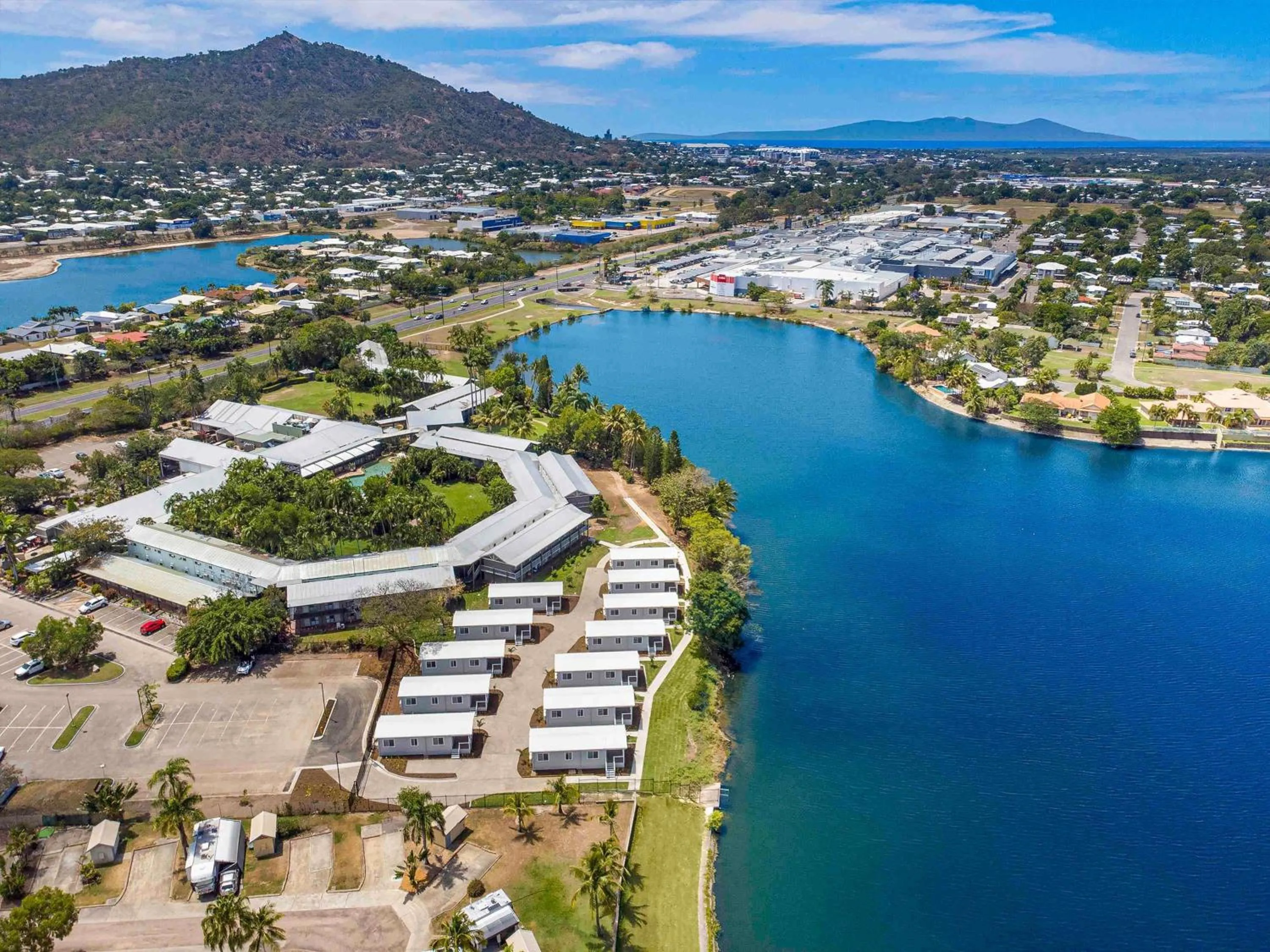 Property building in Mercure Townsville