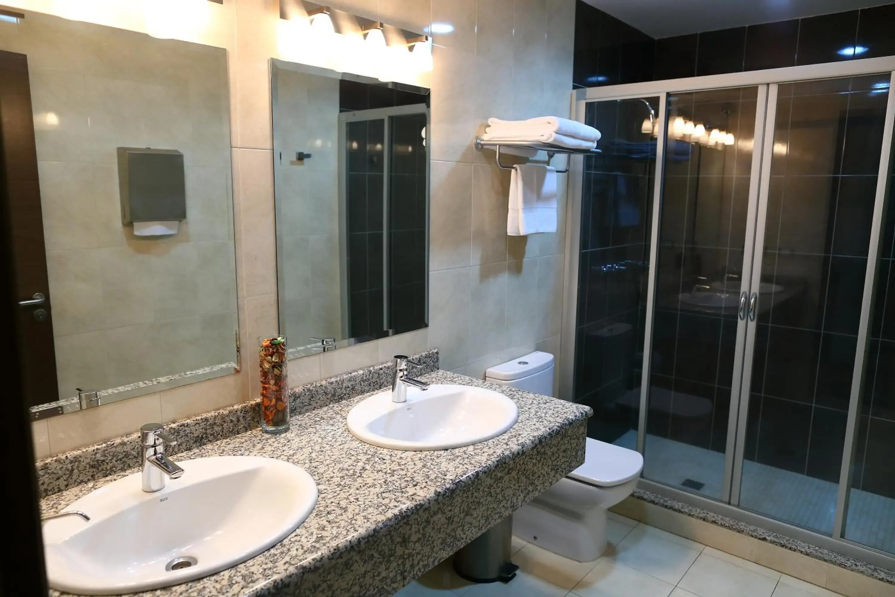 Executive Double Room with Two Double Beds in Hotel Ciudad de David Executive Double Room with Two Double Beds in Hotel Ciudad de David