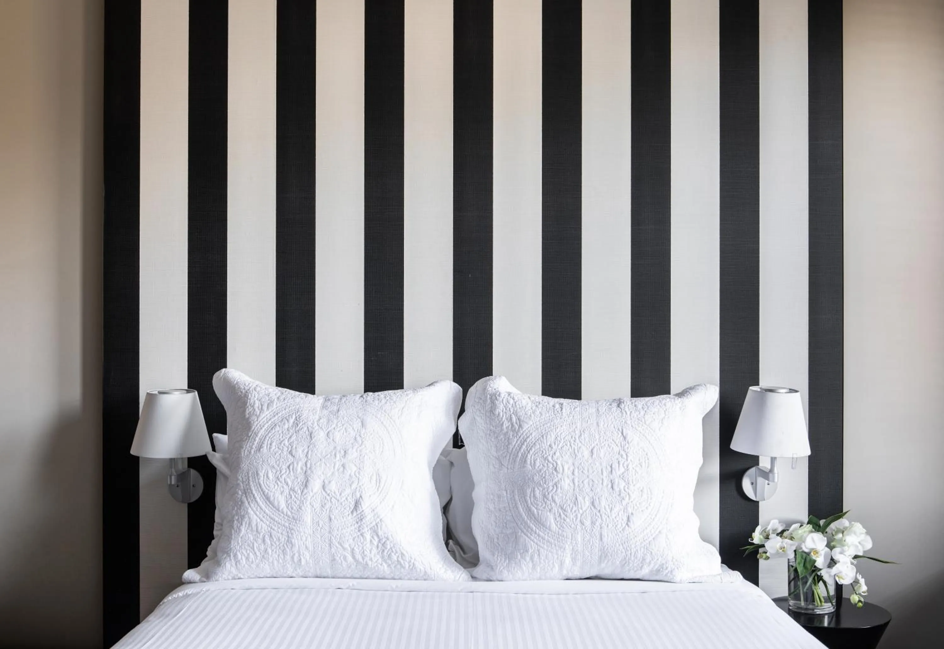 Decorative detail, Bed in Lancemore Mansion Hotel Werribee Park