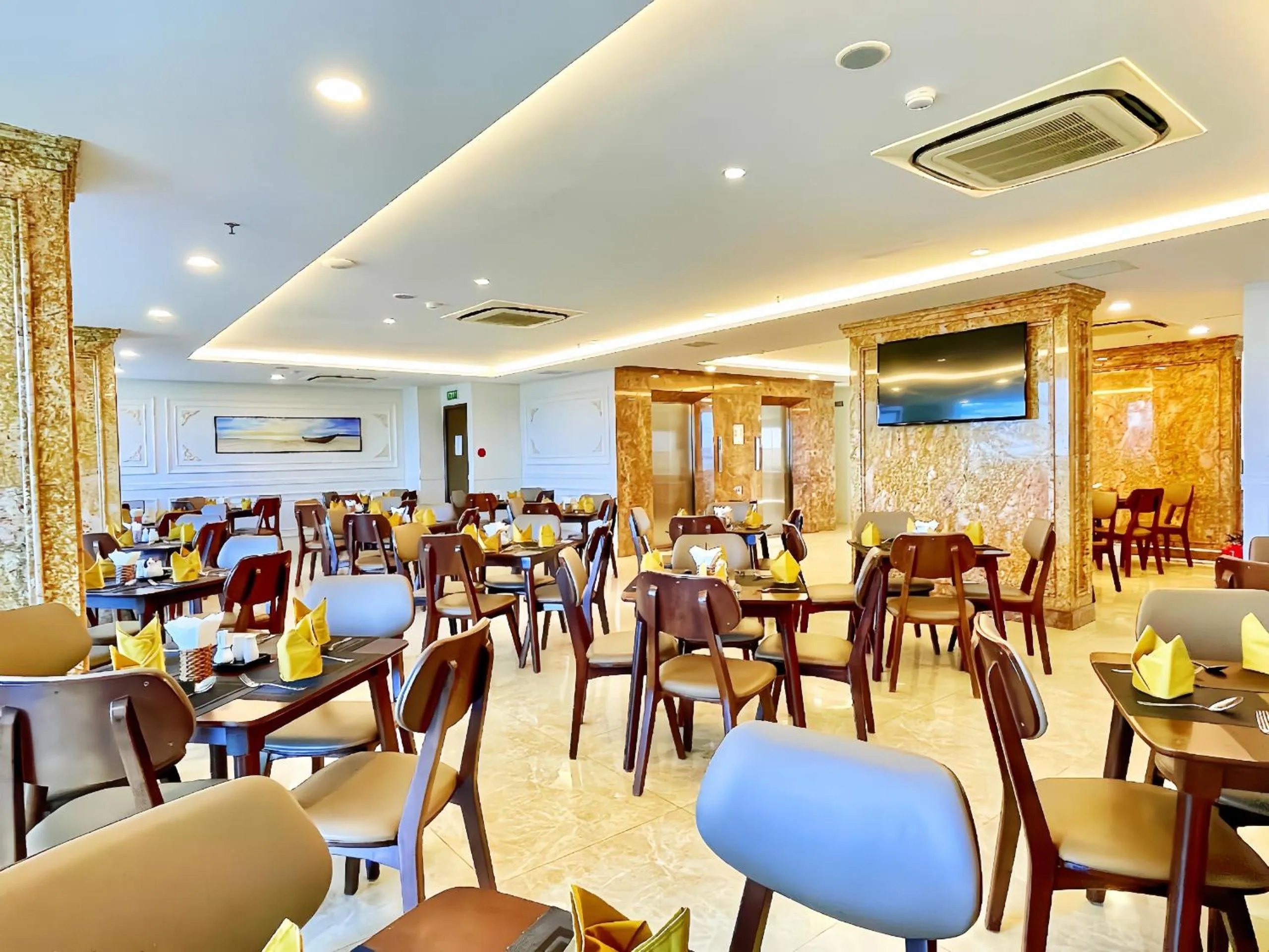 Restaurant/places to eat in Imperial Nha Trang