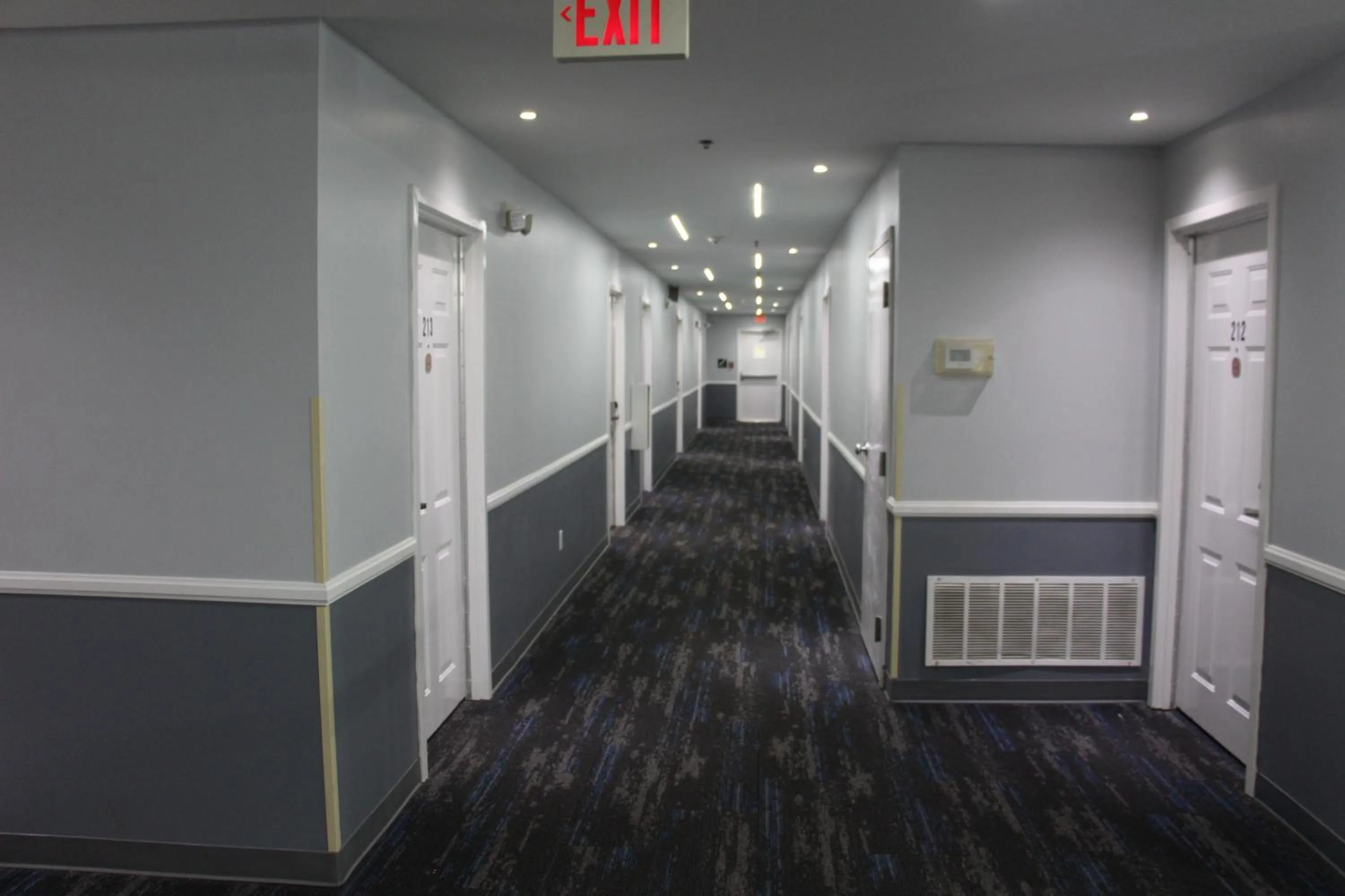 Douglas Inn & Suites