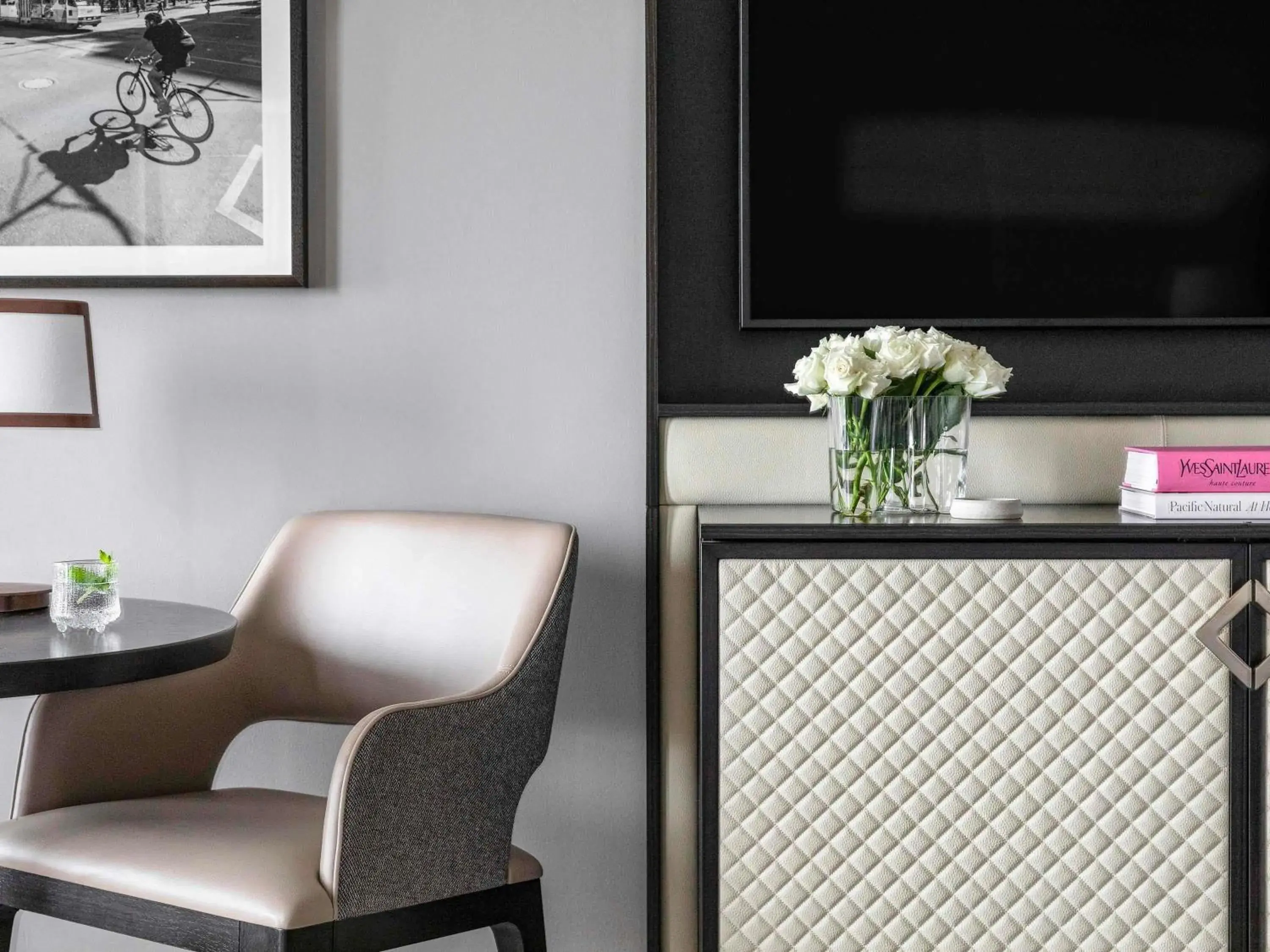 Superior Twin Room in Sofitel Melbourne On Collins Superior Twin Room in Sofitel Melbourne On Collins