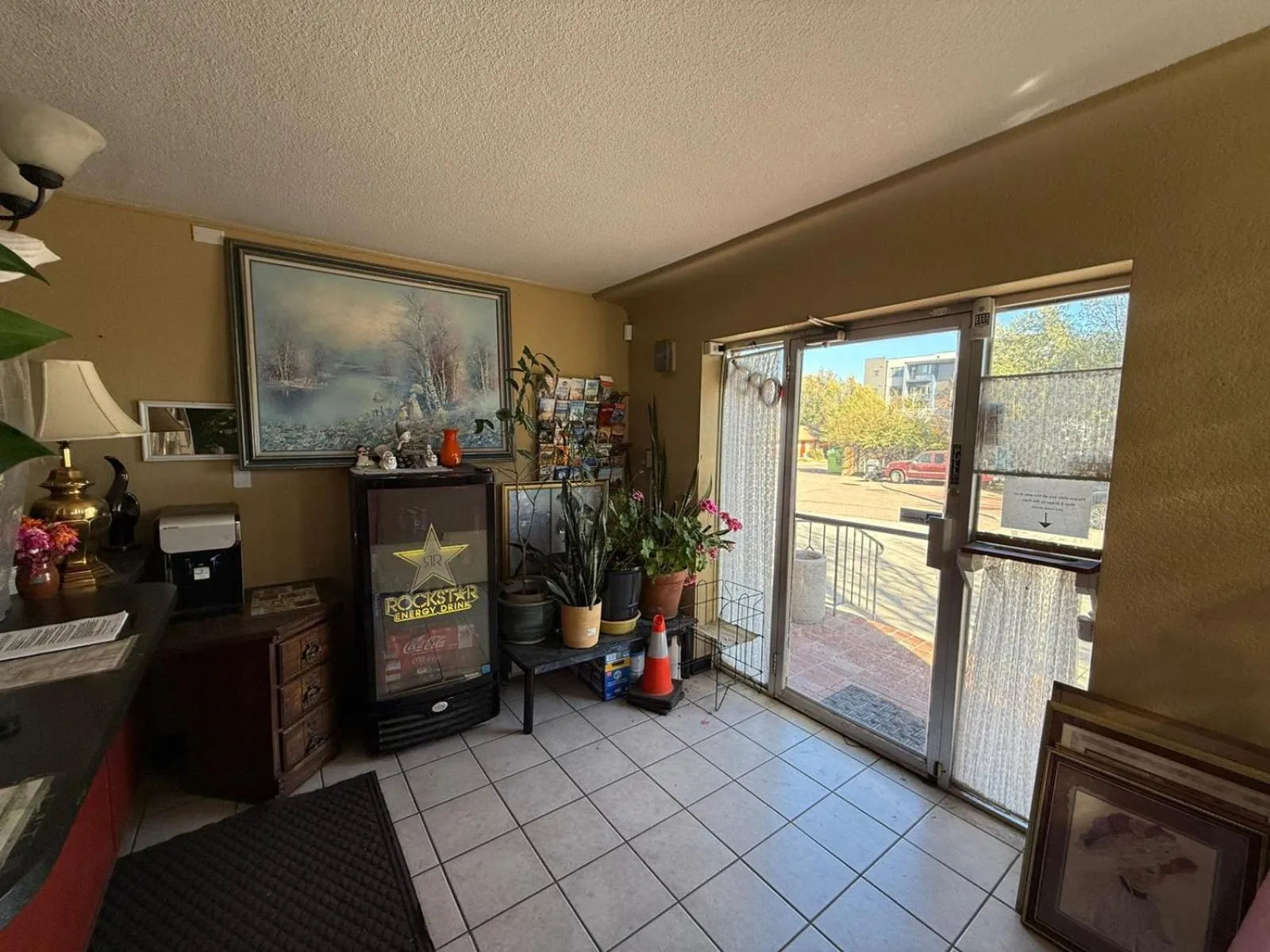 Lobby or reception in Springs Inn by Capital O I 25