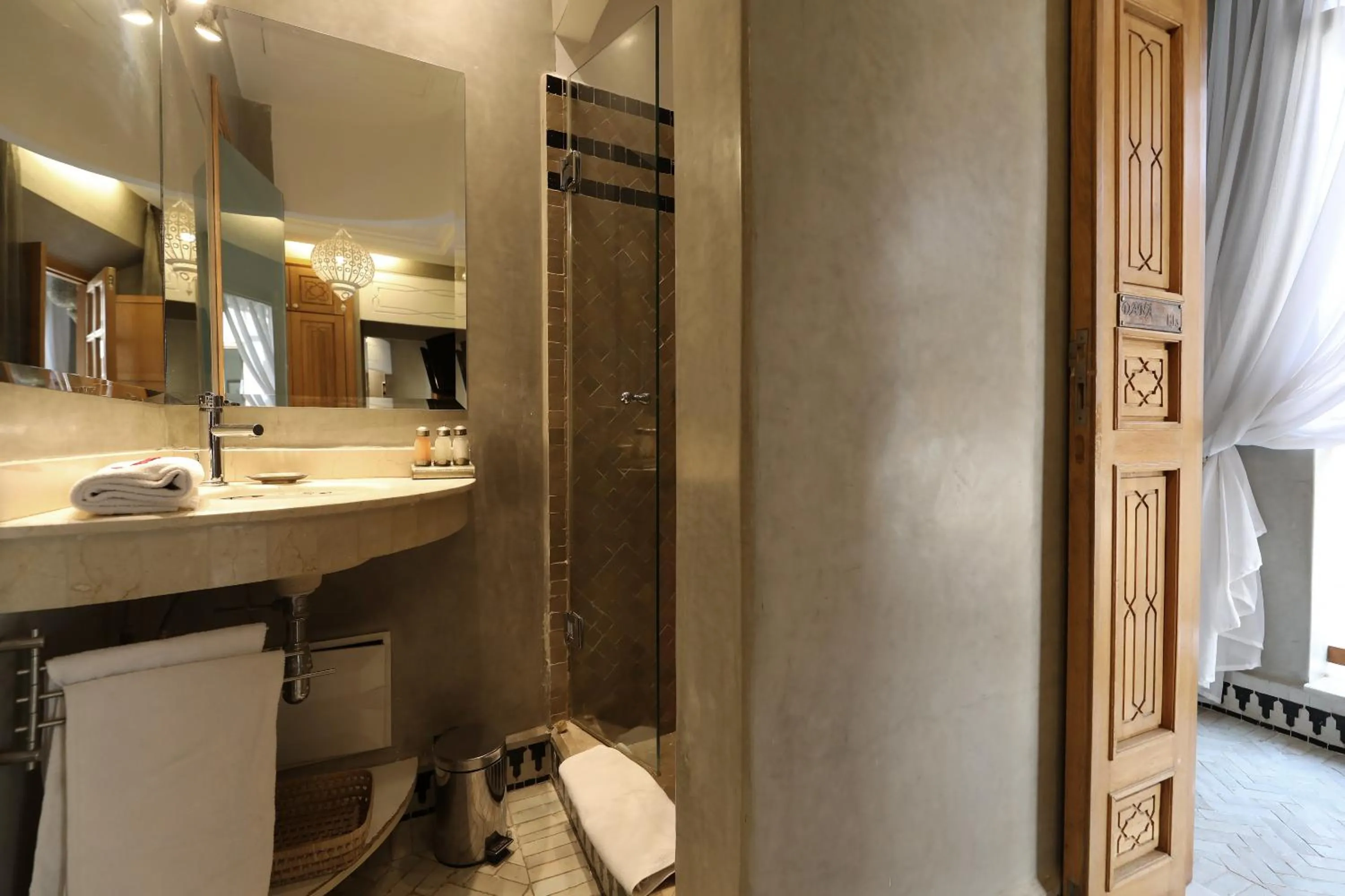 Bathroom in Riad L'Etoile D'Orient