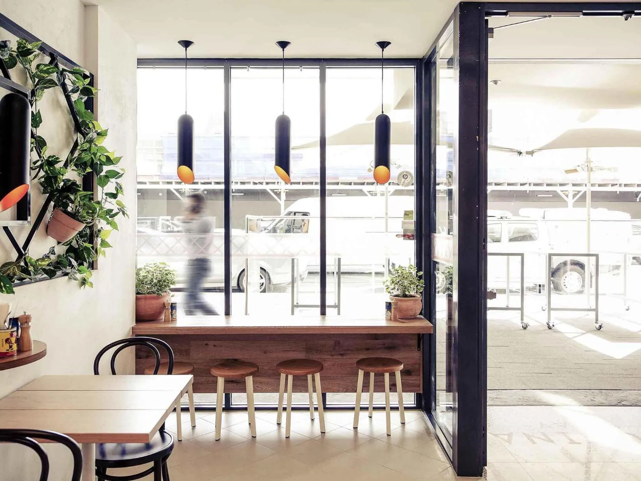 Restaurant/places to eat in Mercure Perth