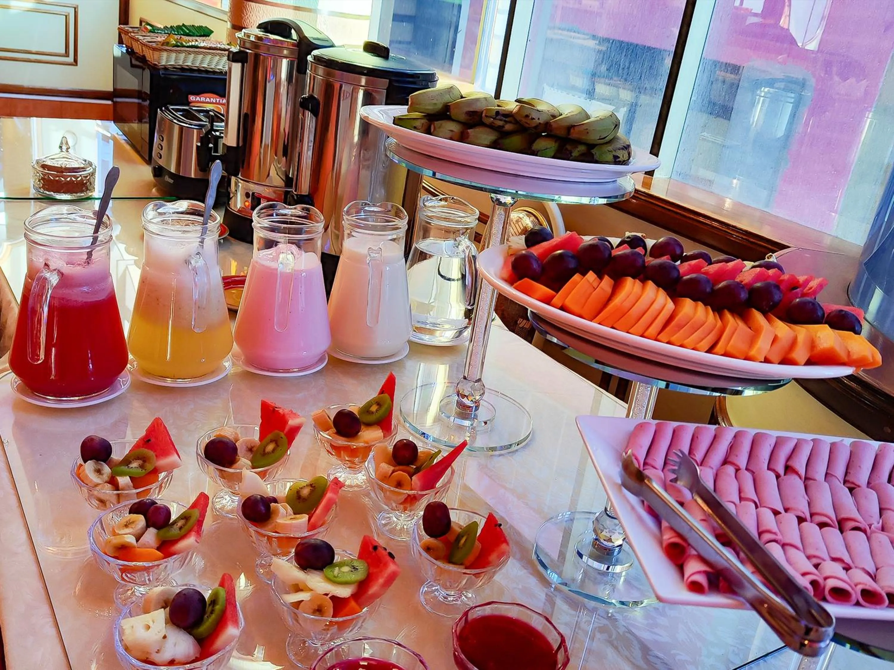 Breakfast in Hotel Diamante Azul