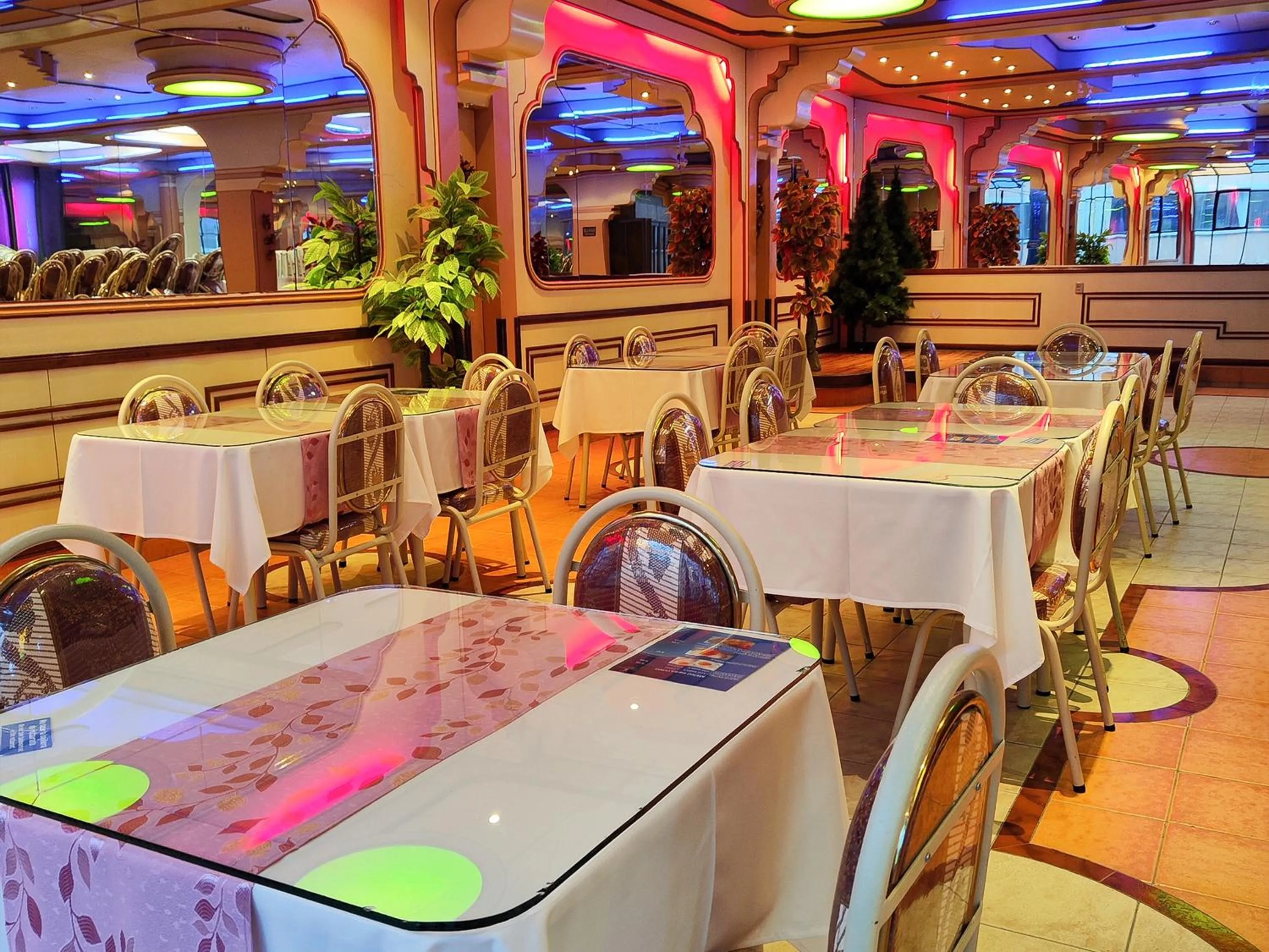 Breakfast in Hotel Diamante Azul