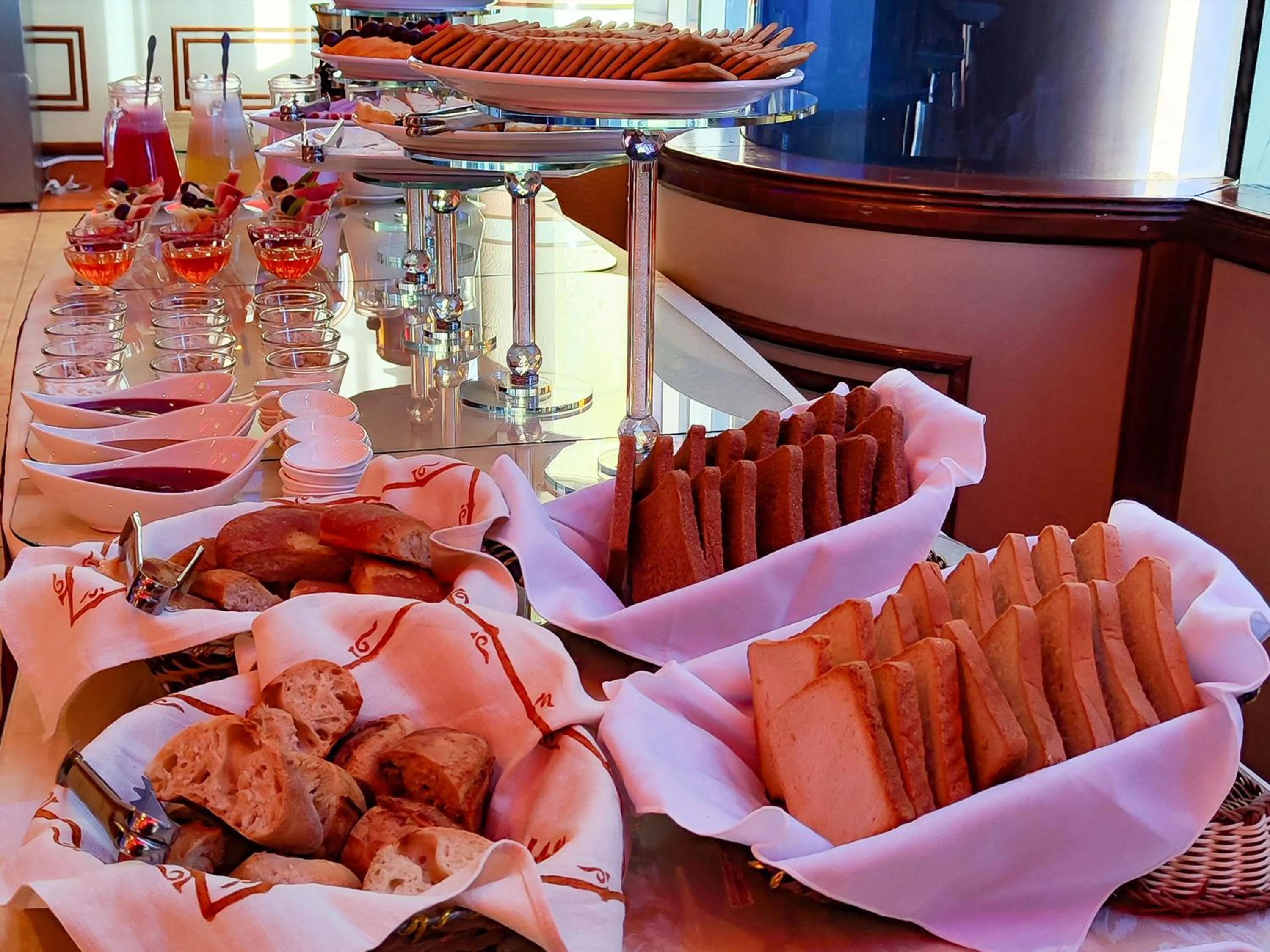 Breakfast in Hotel Diamante Azul