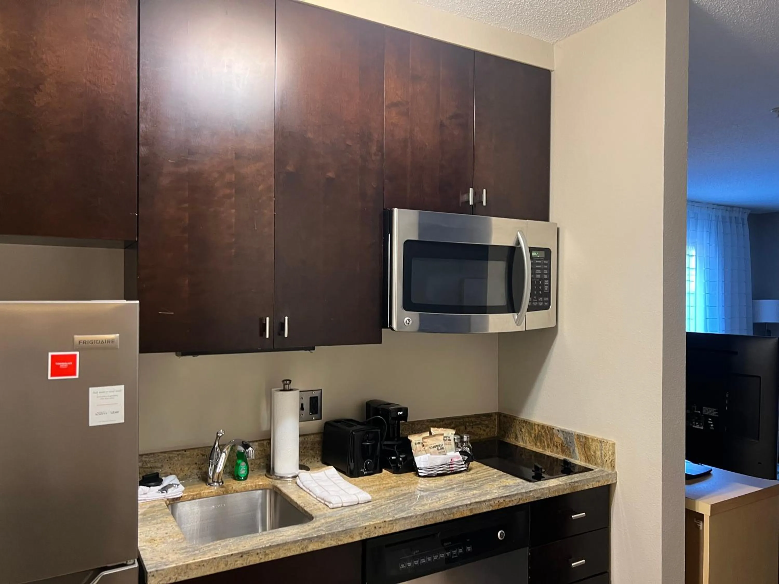 kitchen in TownePlace Suites by Marriott Williamsport