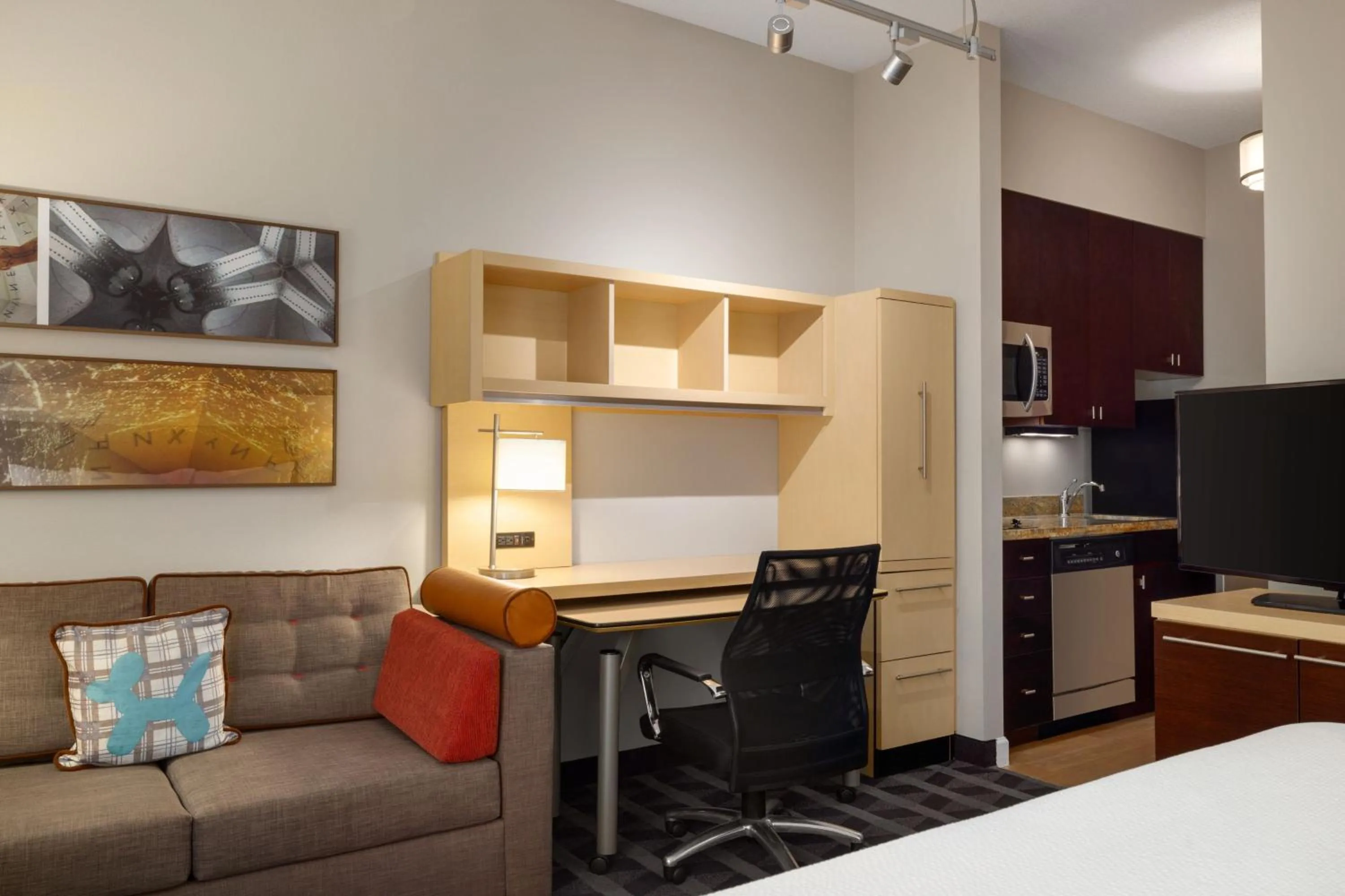 Photo of the whole room in TownePlace Suites by Marriott Williamsport