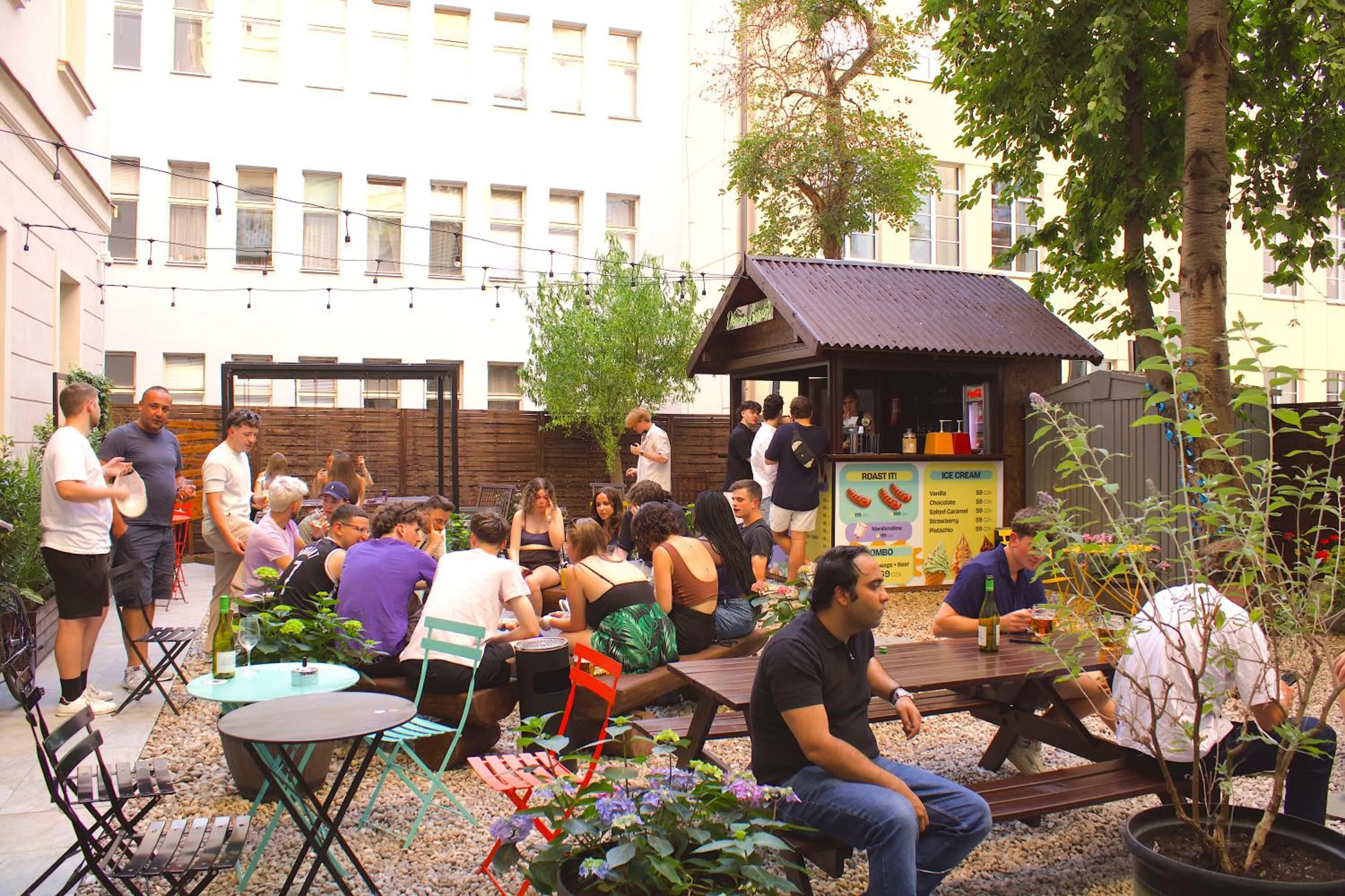 Garden in Prague Dream Hostel