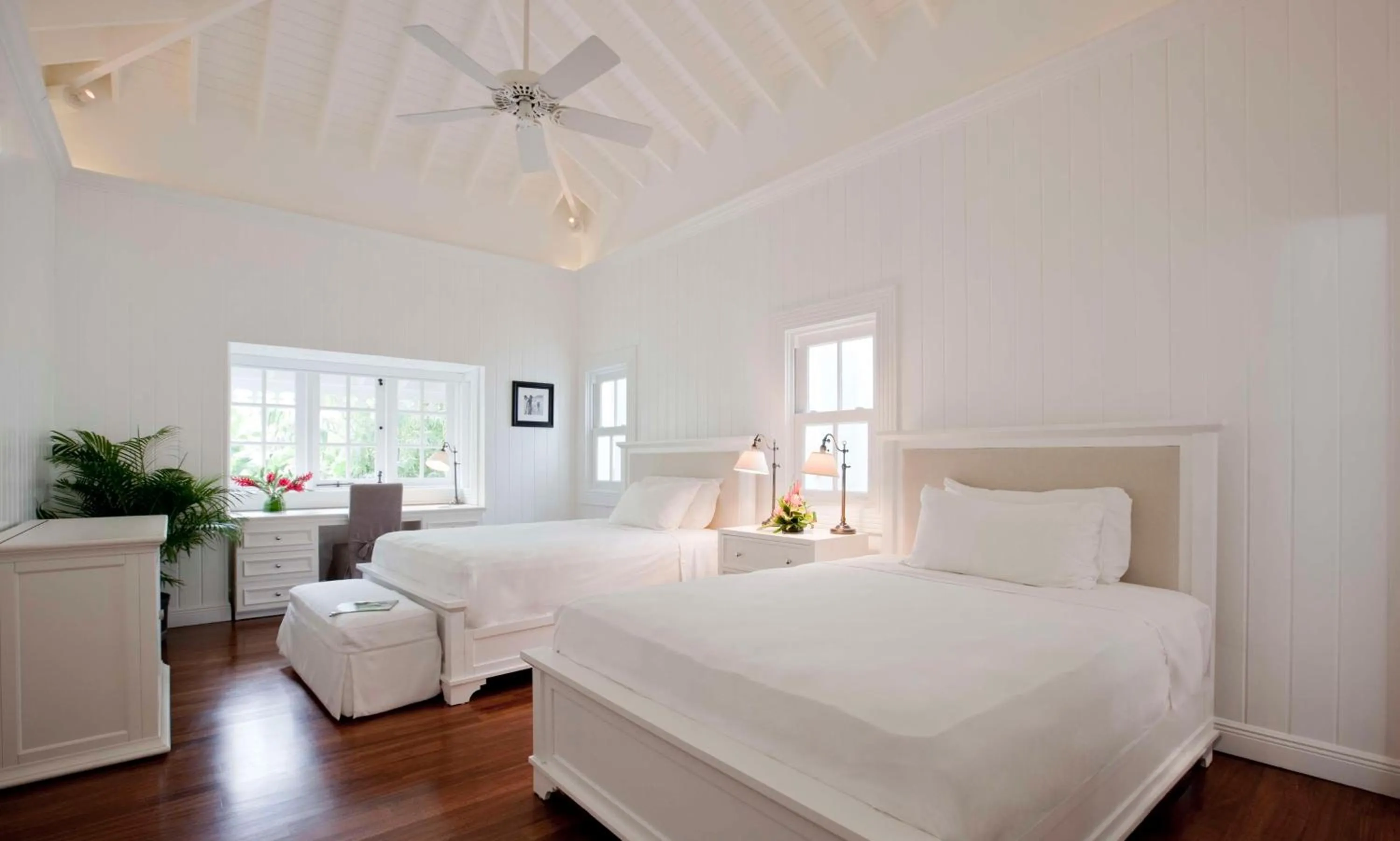 Photo of the whole room, Bed in Sugar Beach, A Viceroy Resort