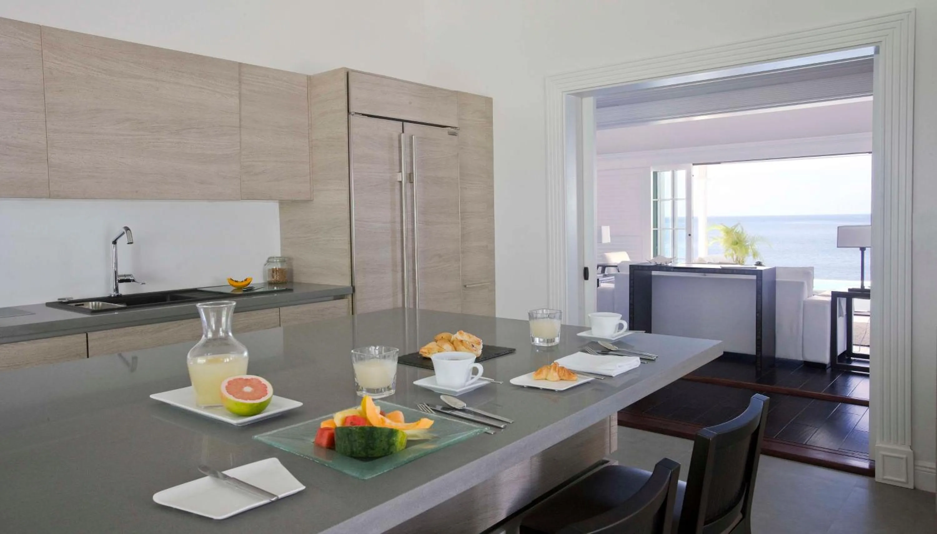 Communal kitchen in Sugar Beach, A Viceroy Resort