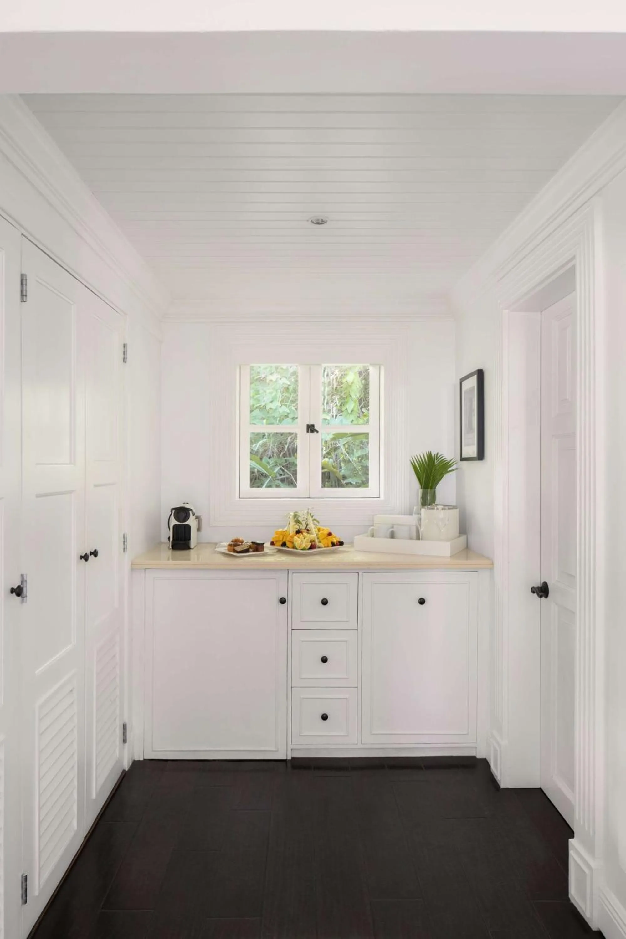 Photo of the whole room in Sugar Beach, A Viceroy Resort