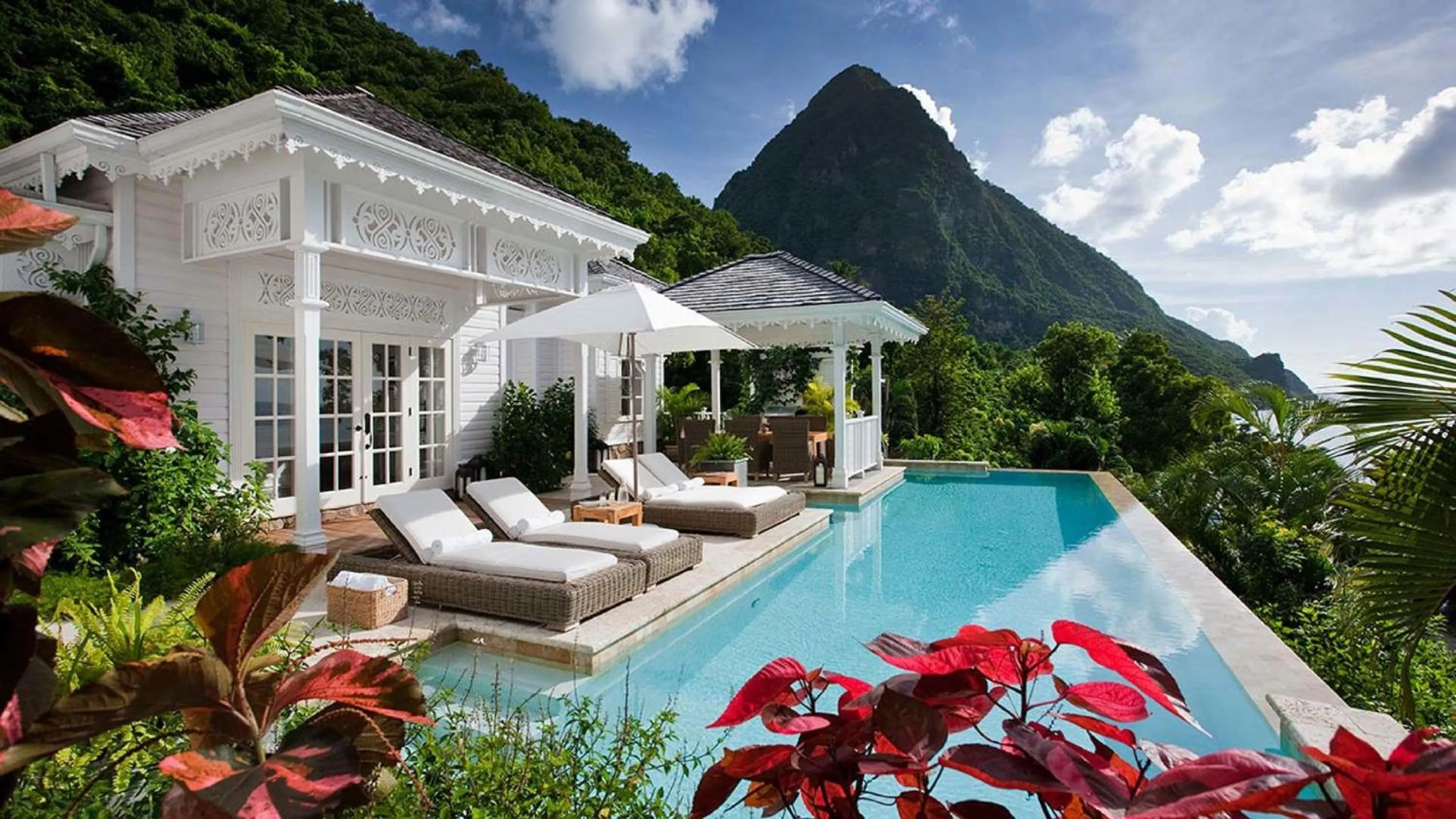 Patio in Sugar Beach, A Viceroy Resort