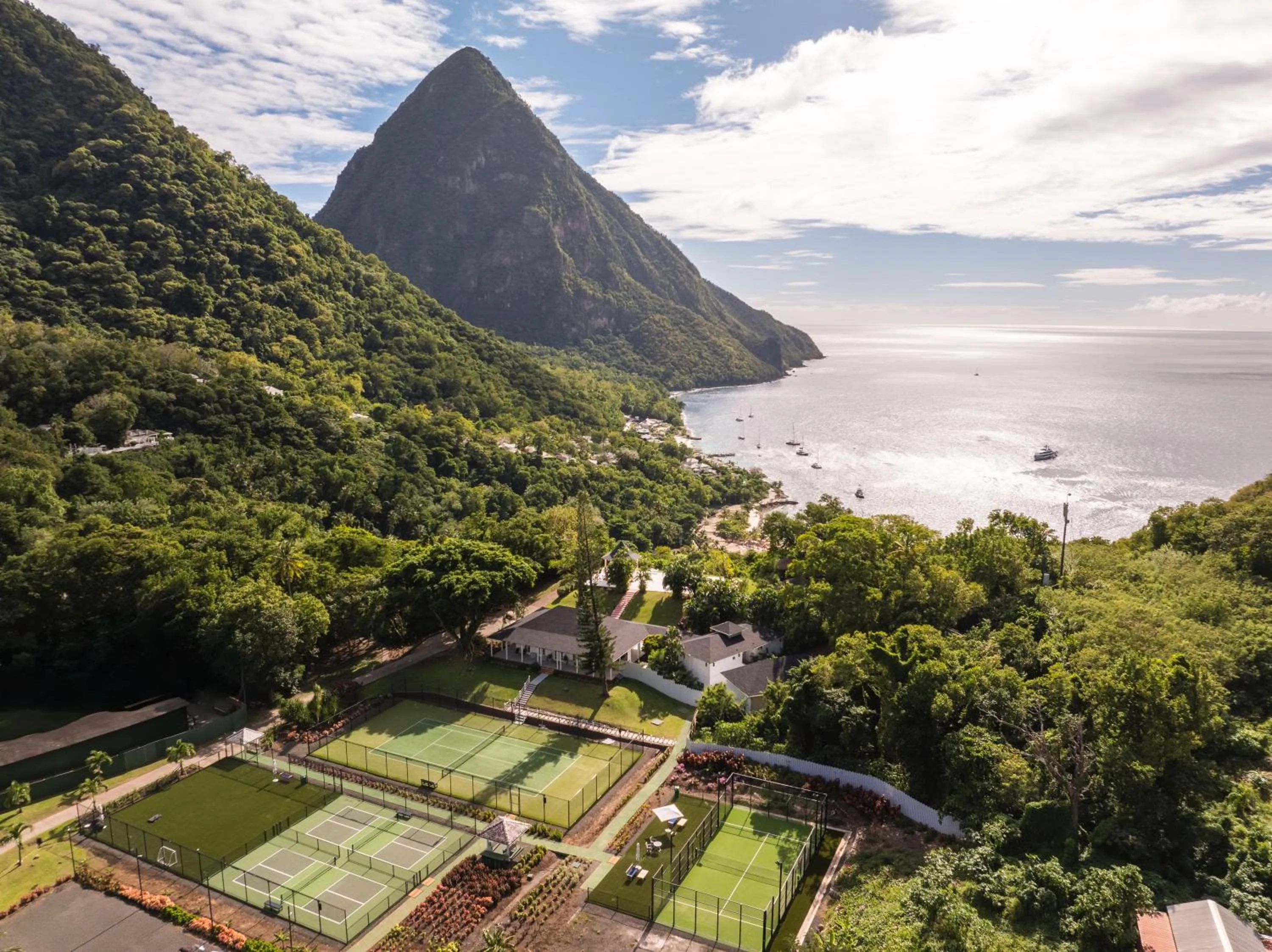 Day in Sugar Beach, A Viceroy Resort