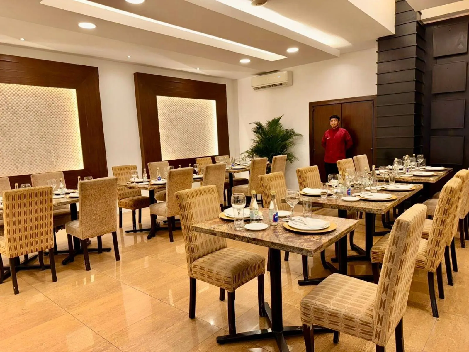 Restaurant/places to eat in Hotel Marcelius