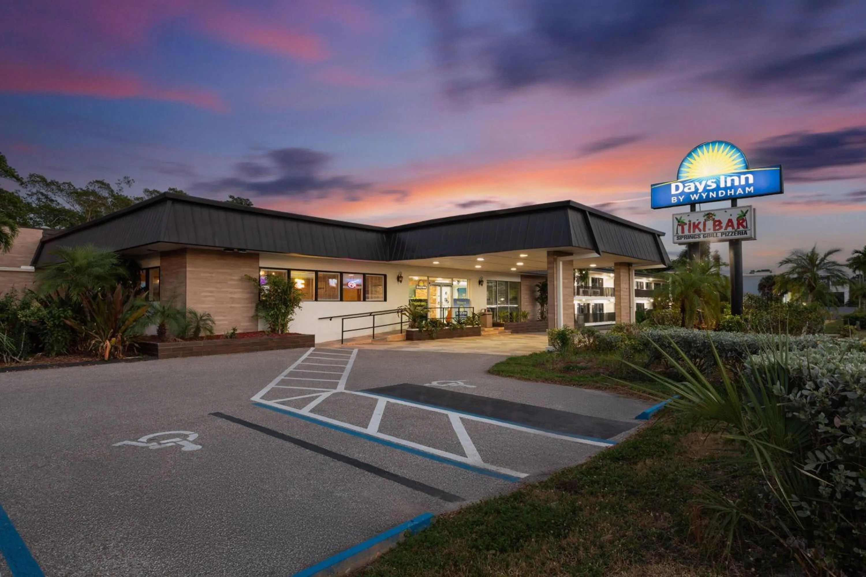 Property building in Days Inn by Wyndham Fort Myers Springs Resort