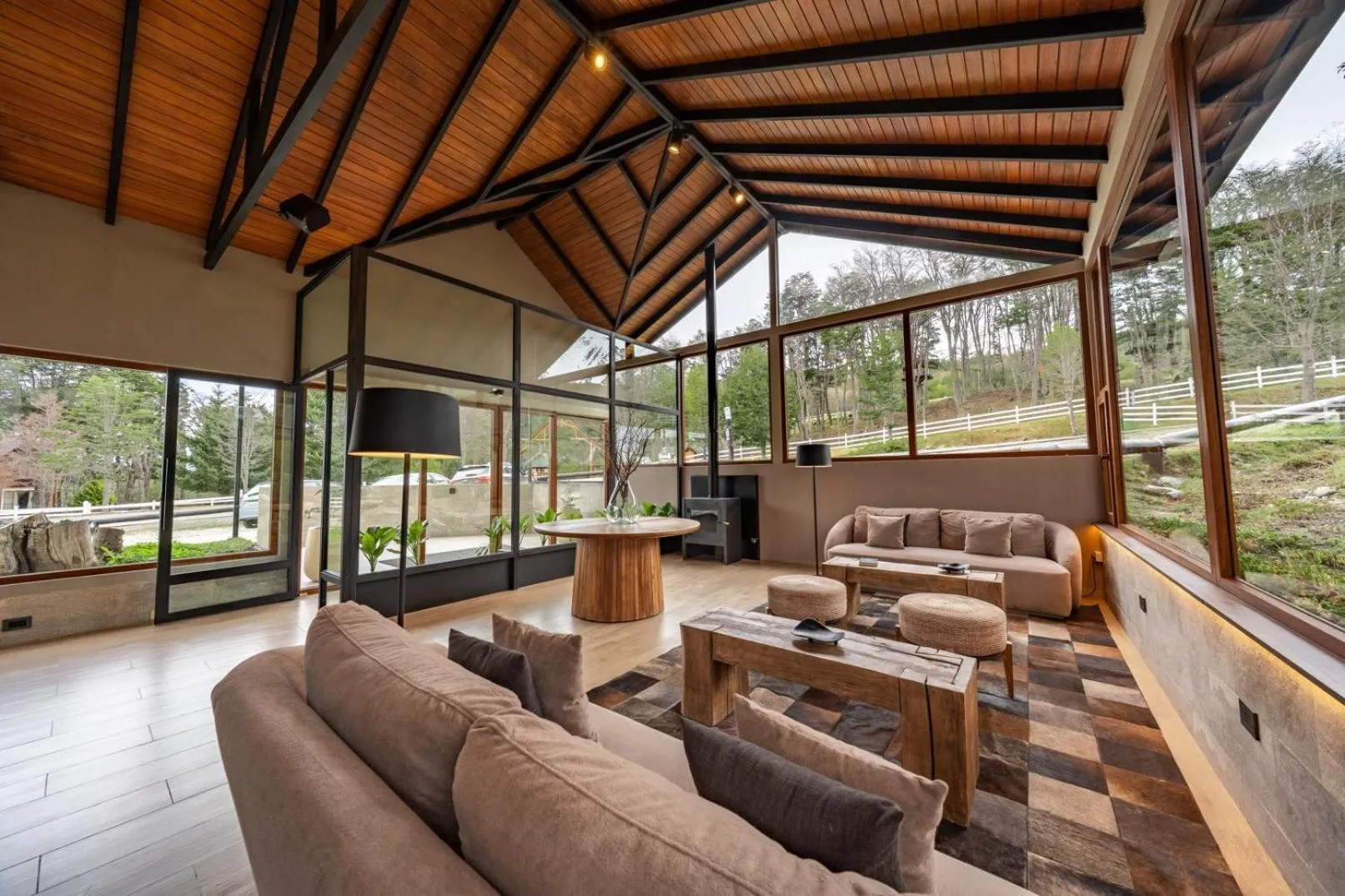 Altos Ushuaia Hotel & Resto